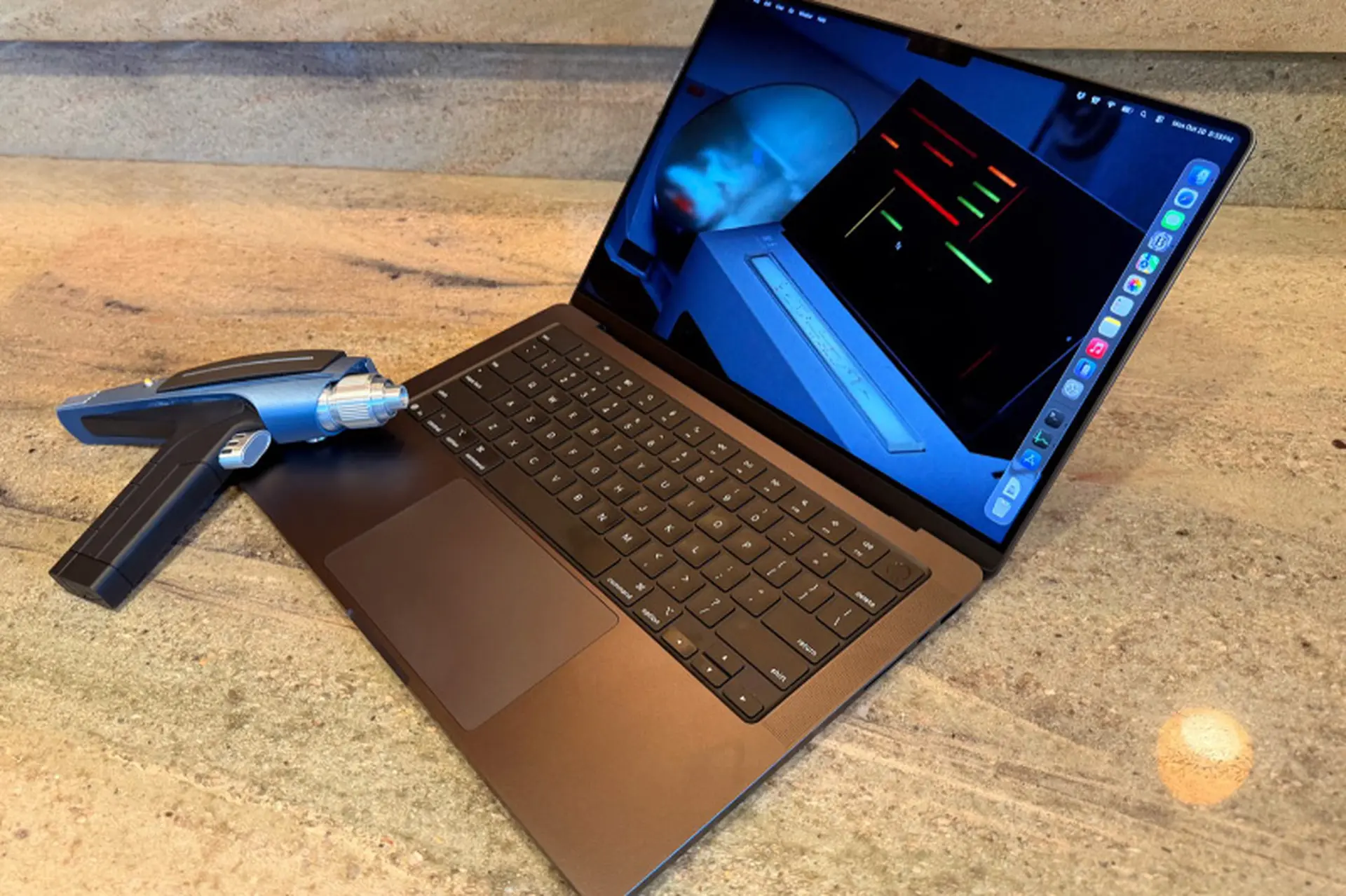 Kích thước MacBook Pro M5: Thông số thiết kế, kích thước tổng thể và trọng lượng