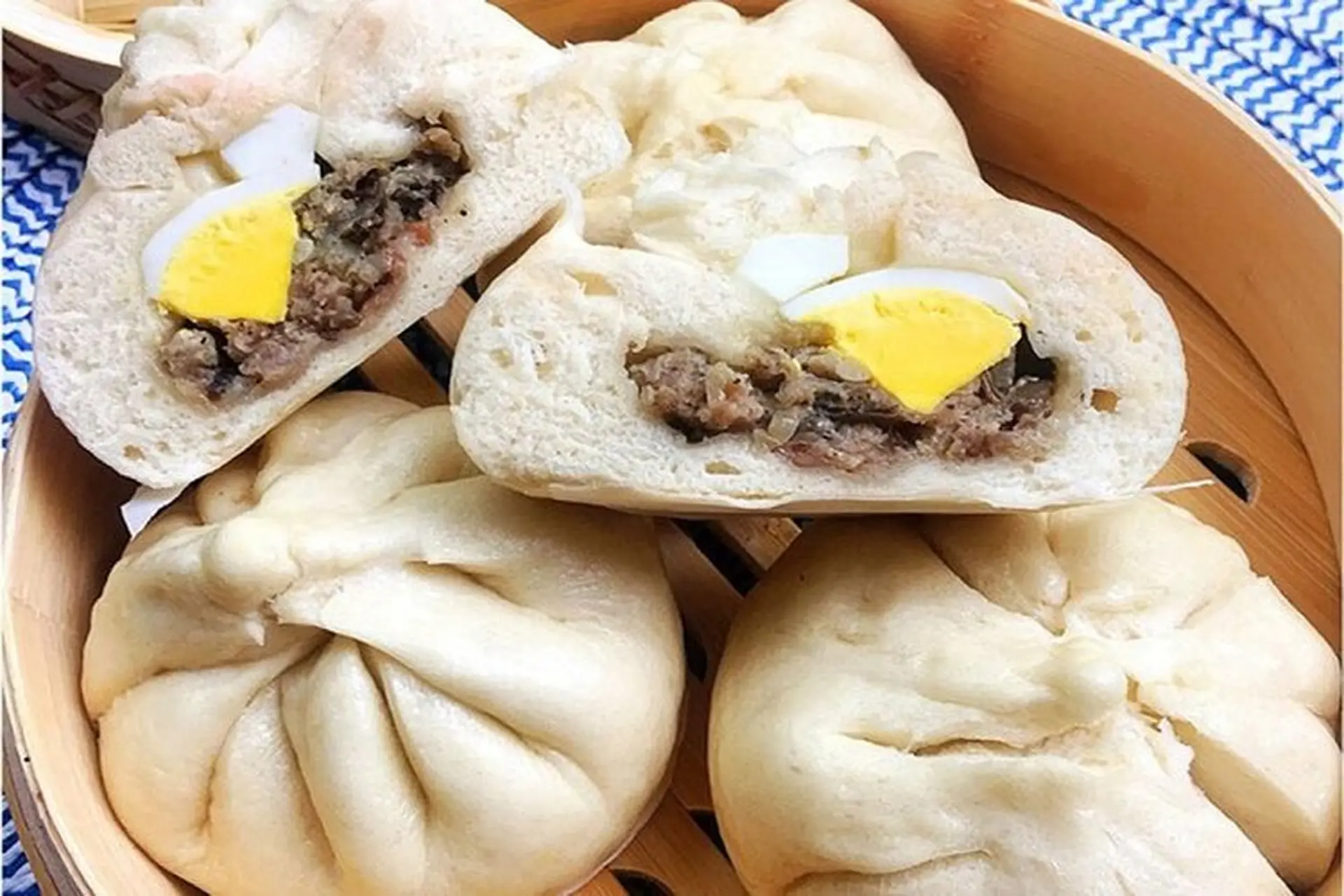 Cách làm bánh bao bằng bột mì không cần bột nở thơm mềm siêu dễ ngay tại nhà