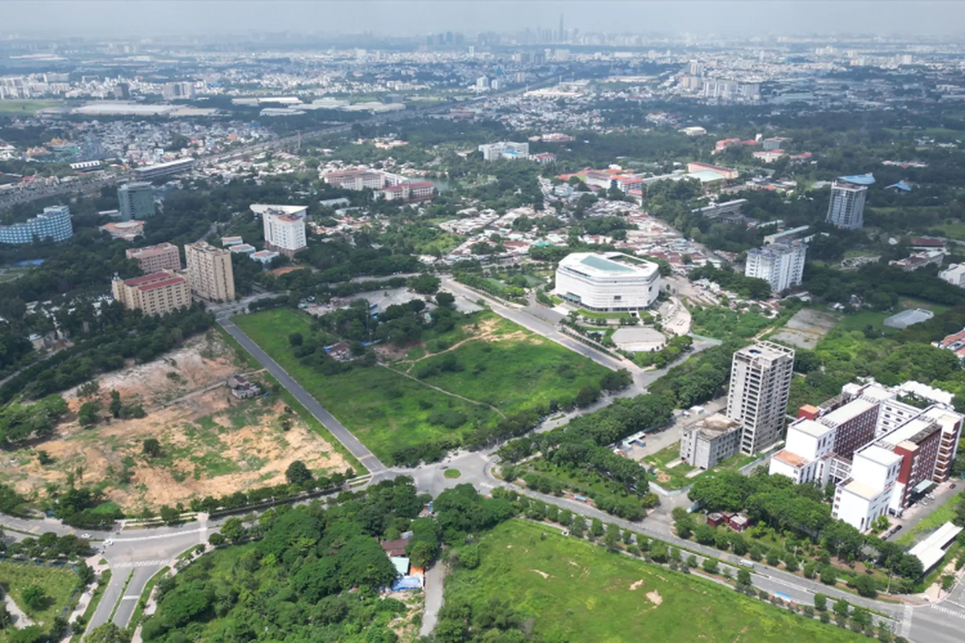 Làng Đại học ở đâu? Làng Đại học bao gồm những trường nào và có điểm gì đặc biệt?