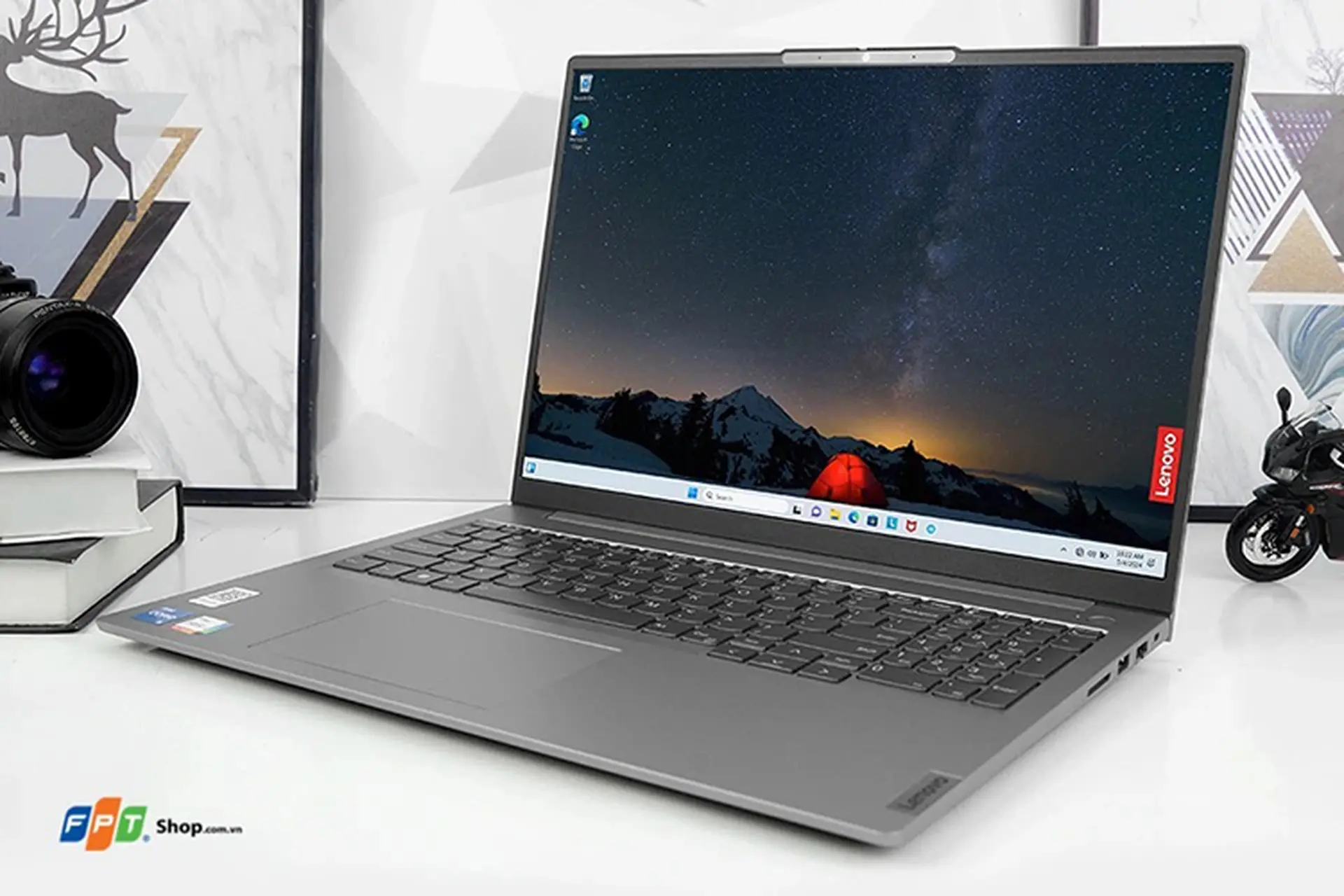 Đánh giá top 5 laptop Lenovo 16 inch: Màn hình lớn, trải nghiệm hình ảnh xuất sắc