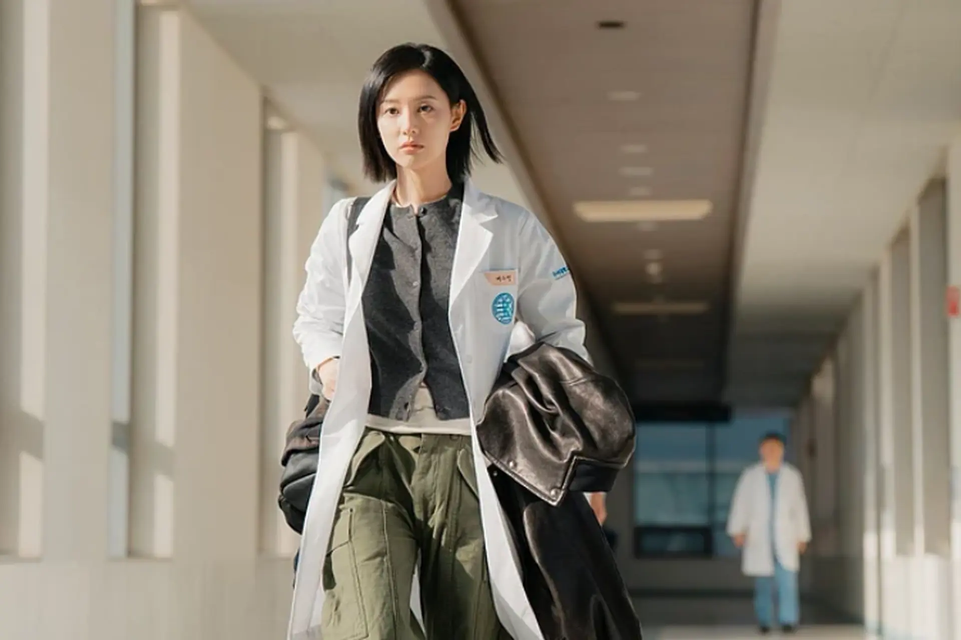 Lịch chiếu Doctor X: Mafia in White - Phim y khoa của Kim Ji Won lập kỷ lục rating ngay khi lên sóng