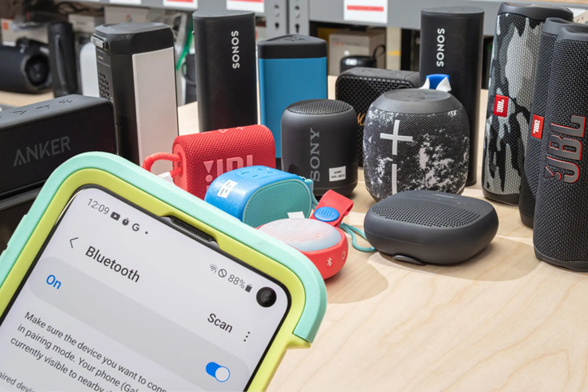 Gợi ý 6 chiếc loa Bluetooth nhỏ gọn giá rẻ dưới 500 ngàn đáng mua nhất hiện nay