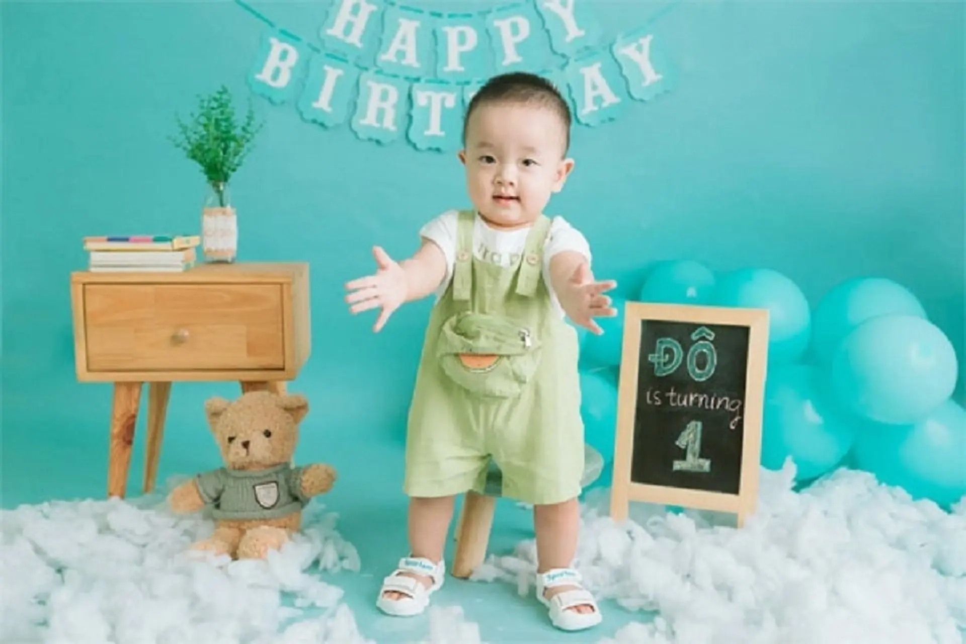 Lời chúc sinh nhật bé trai 1 tuổi: Tuyển chọn câu chúc hay và ý nghĩa nhất