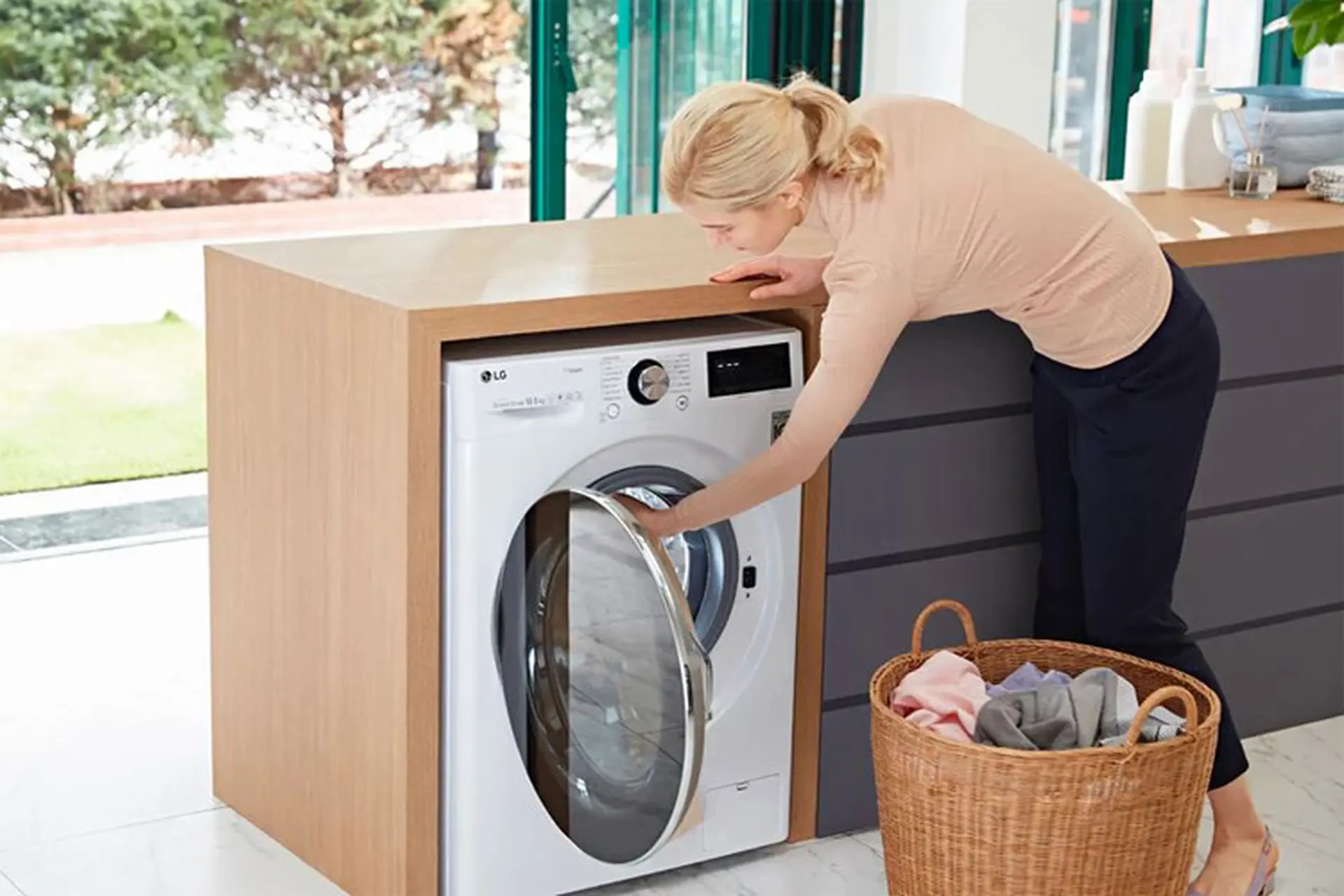 Lỗi DE1 máy giặt LG liên quan đến bộ phận nào? Nguyên nhân và cách xử lý hiệu quả