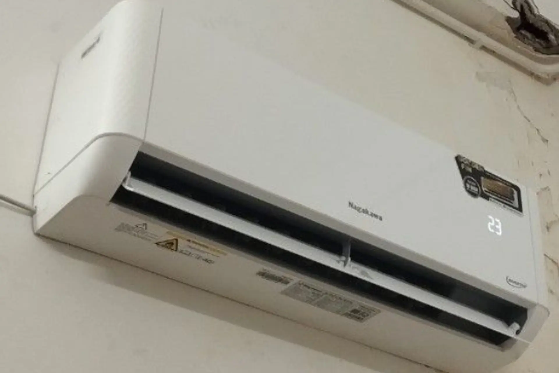 Lỗi E7 điều hòa Nagakawa là lỗi gì? Giải thích nguyên nhân và cách xử lý an toàn tại nhà