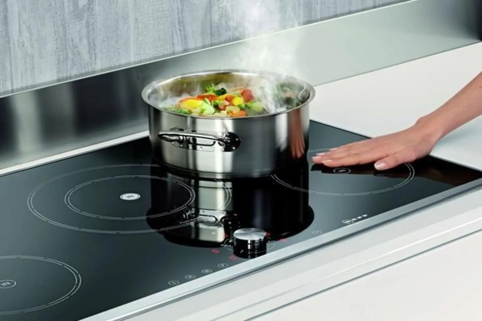 Lỗi H51 bếp từ Panasonic là gì? Nguyên nhân, cách khắc phục và phòng tránh hiệu quả