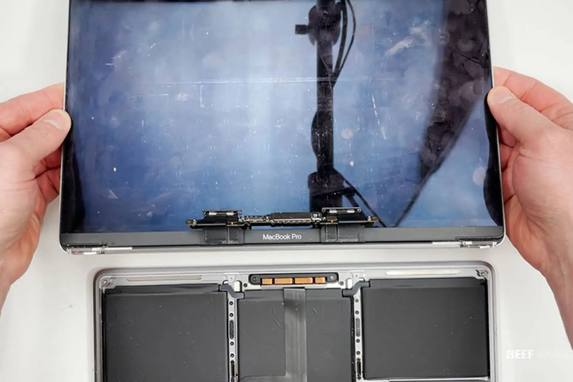 Hướng dẫn xử lý lỗi màn hình MacBook Pro 2017: Bật mí các bí quyết hiệu quả và triệt để