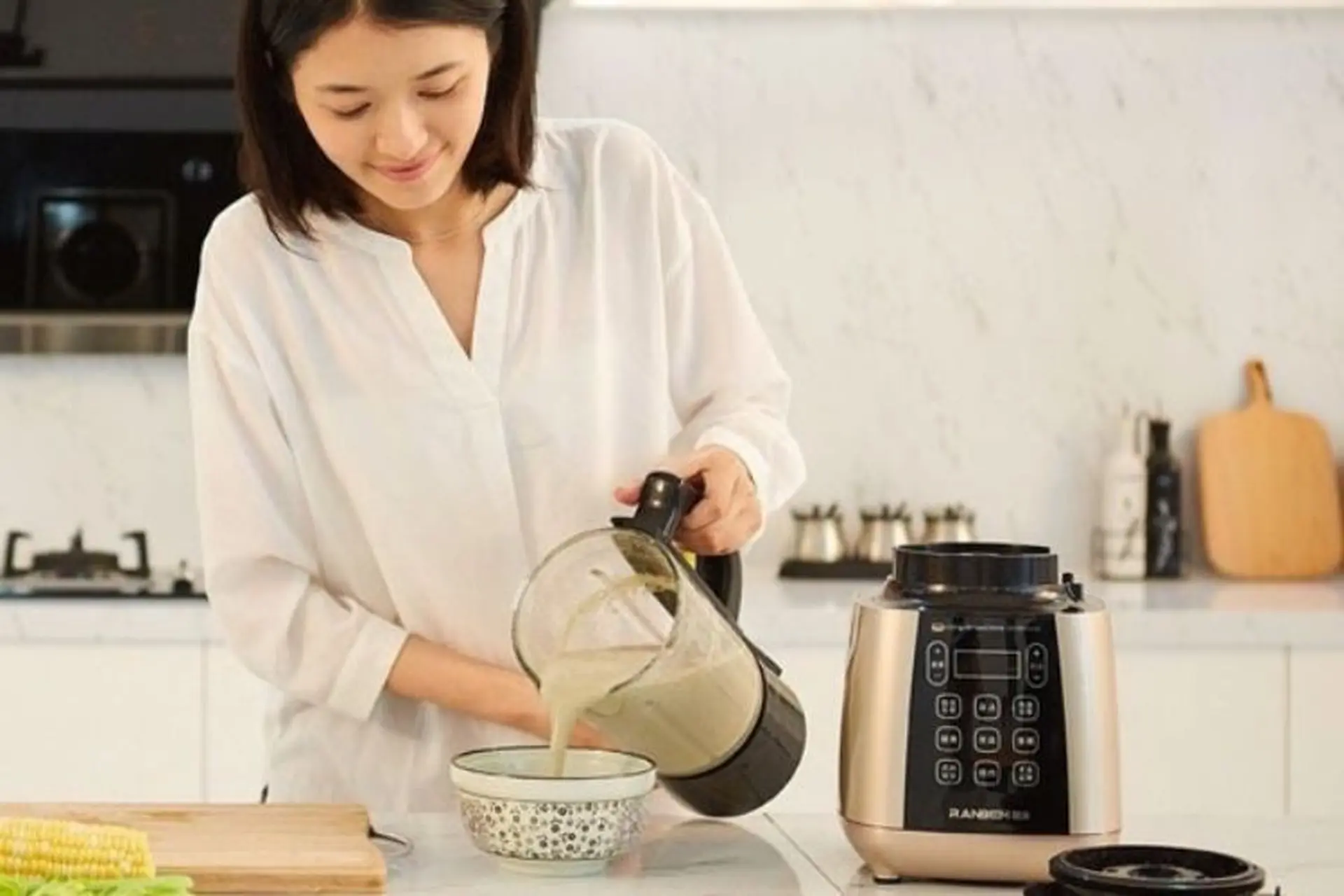 Lưỡi dao 6 cánh trên máy làm sữa hạt: Nâng tầm hiệu suất, tiết kiệm năng lượng