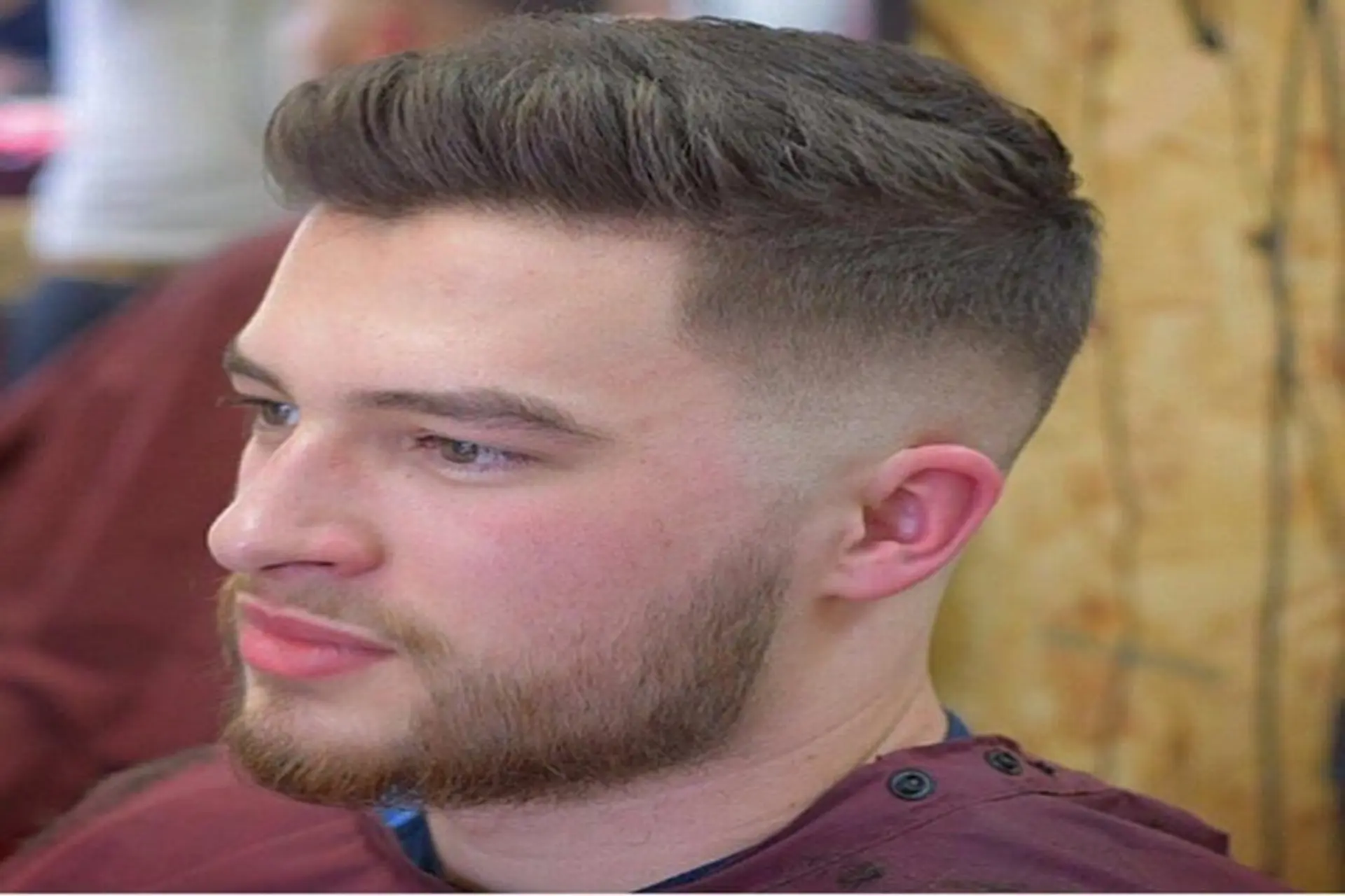 Mặt hình bầu dục để tóc gì nam là đẹp? Gợi ý những kiểu tóc phù hợp, cá tính nhất