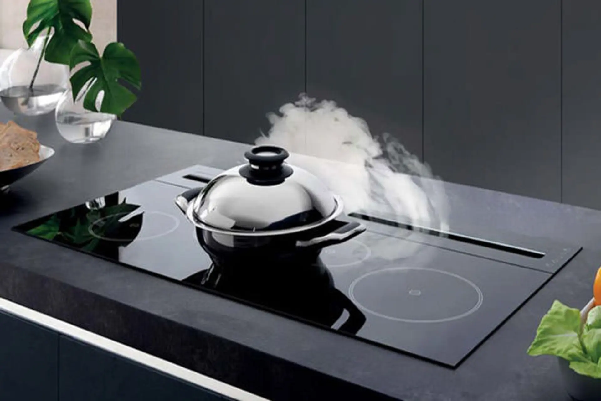Mặt kính Ultra Vitroceramic: Giải pháp hoàn hảo cho bếp hiện đại, bền bỉ và an toàn