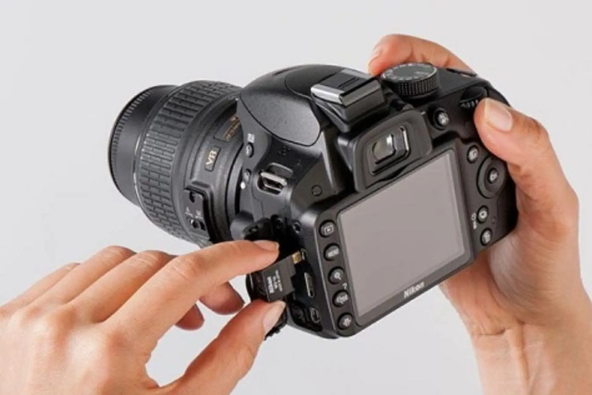 Máy ảnh để lâu không sử dụng có sao không? Những cách bảo quản máy ảnh để lâu không sử dụng