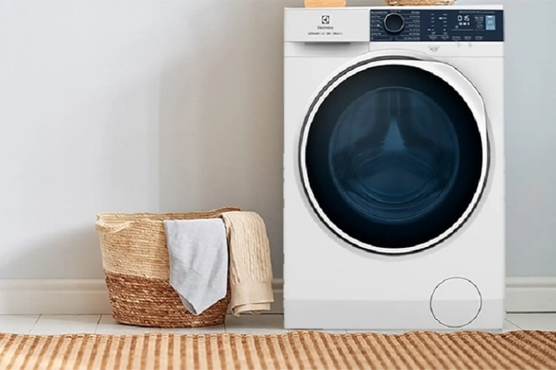 Máy giặt Electrolux EWF1042Q7WB có ưu, nhược điểm gì? Đáng để mua hay không?