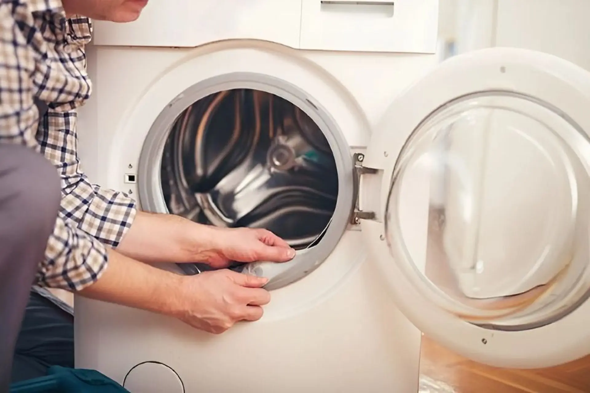 Máy giặt bị lệch lồng giặt - nguyên nhân thường gặp và cách khắc phục hiệu quả
