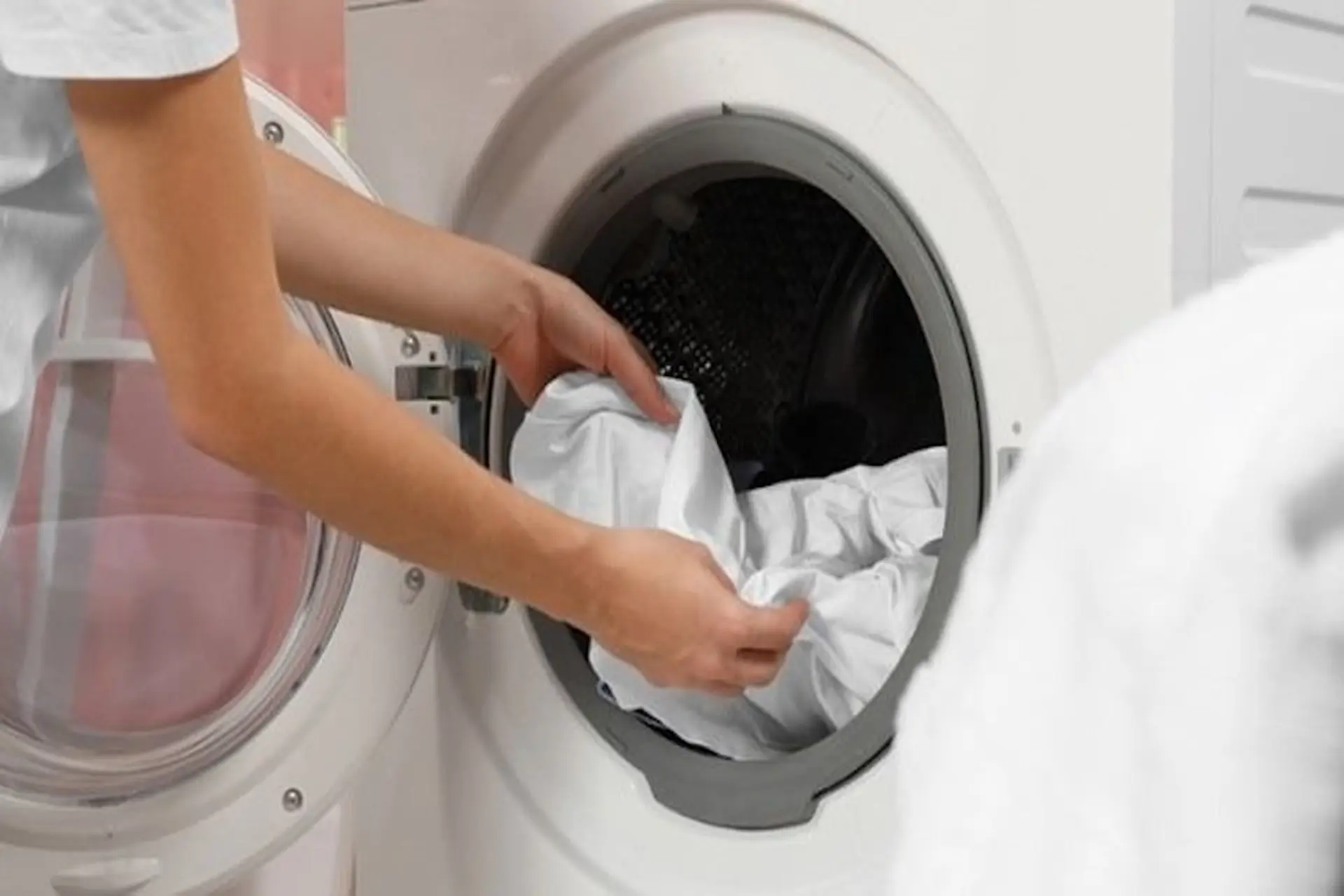 Máy giặt LG bị đọng nước: Nguyên nhân cách khắc phục tại nhà và lưu ý khi sử dụng