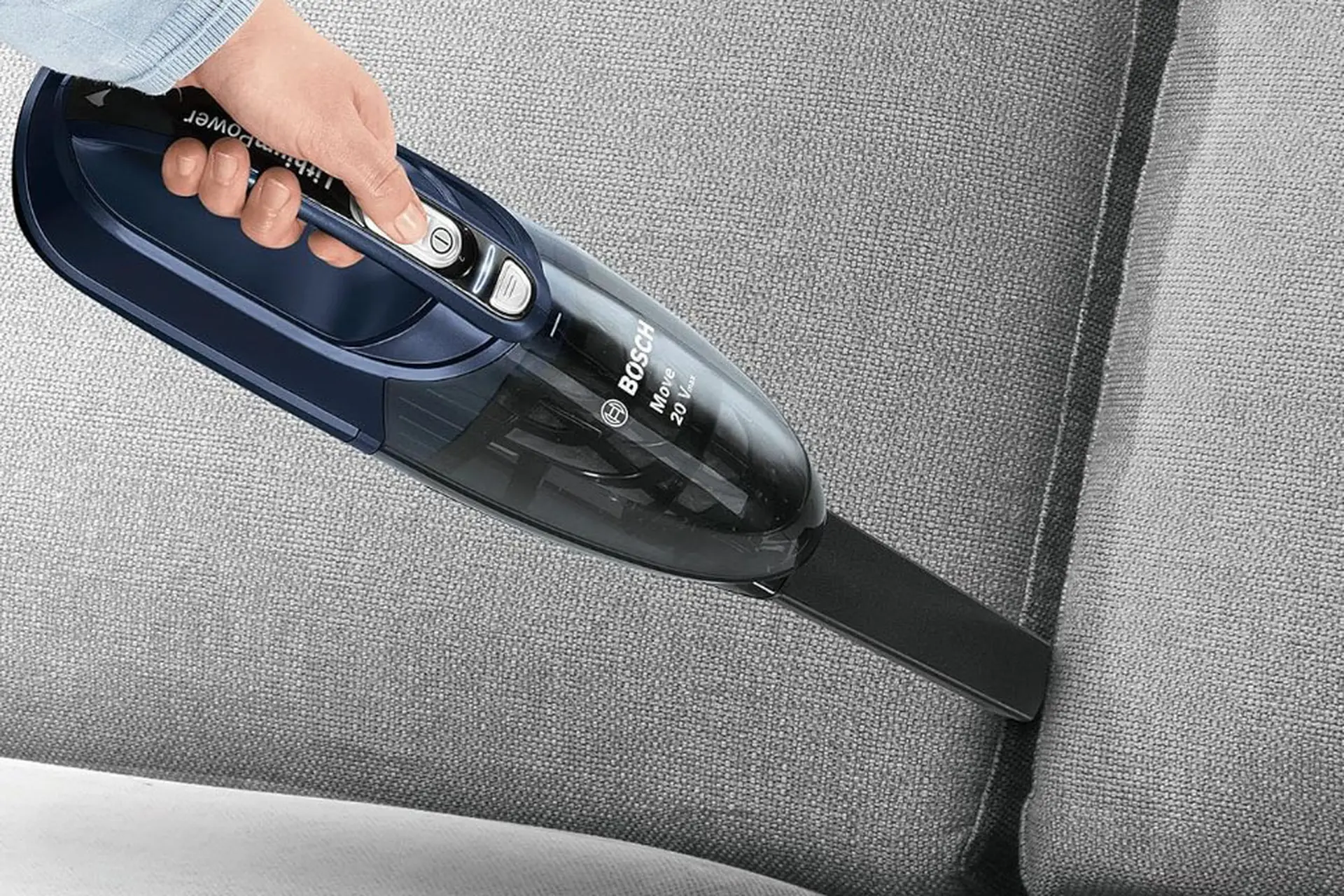 Đánh giá máy hút bụi cầm tay Bosch BHN20110: Thiết kế gọn nhẹ, hút sạch hiệu quả