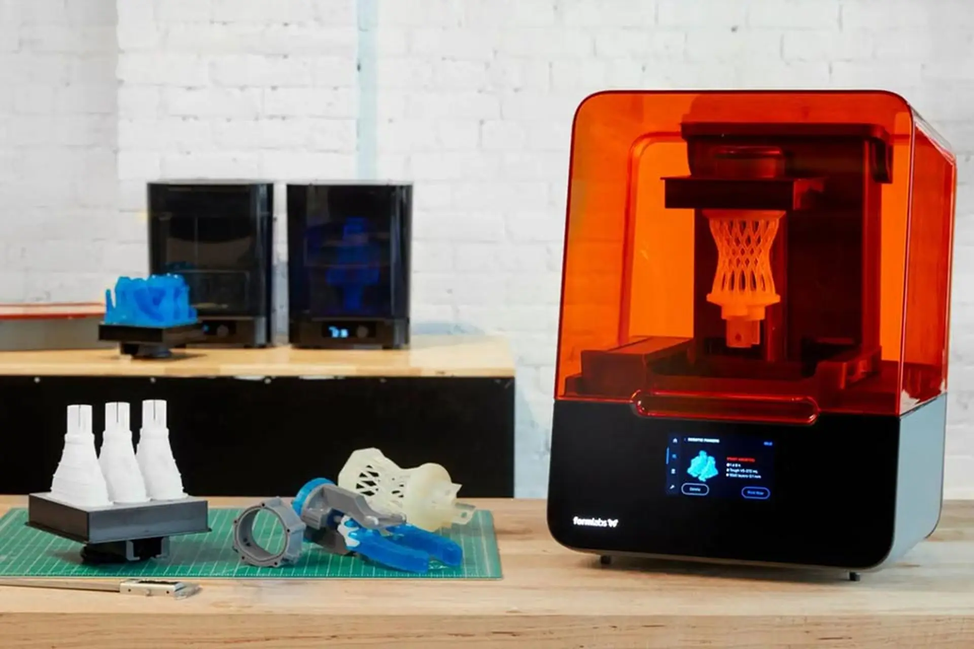 Máy in 3D resin: Tất cả những gì bạn cần biết trước khi đầu tư cho sản xuất 3D
