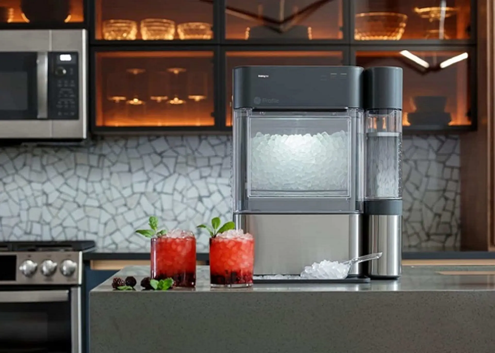 Máy làm đá gia đình là gì? Review những sản phẩm chất lượng, tiện ích và được yêu thích hiện nay