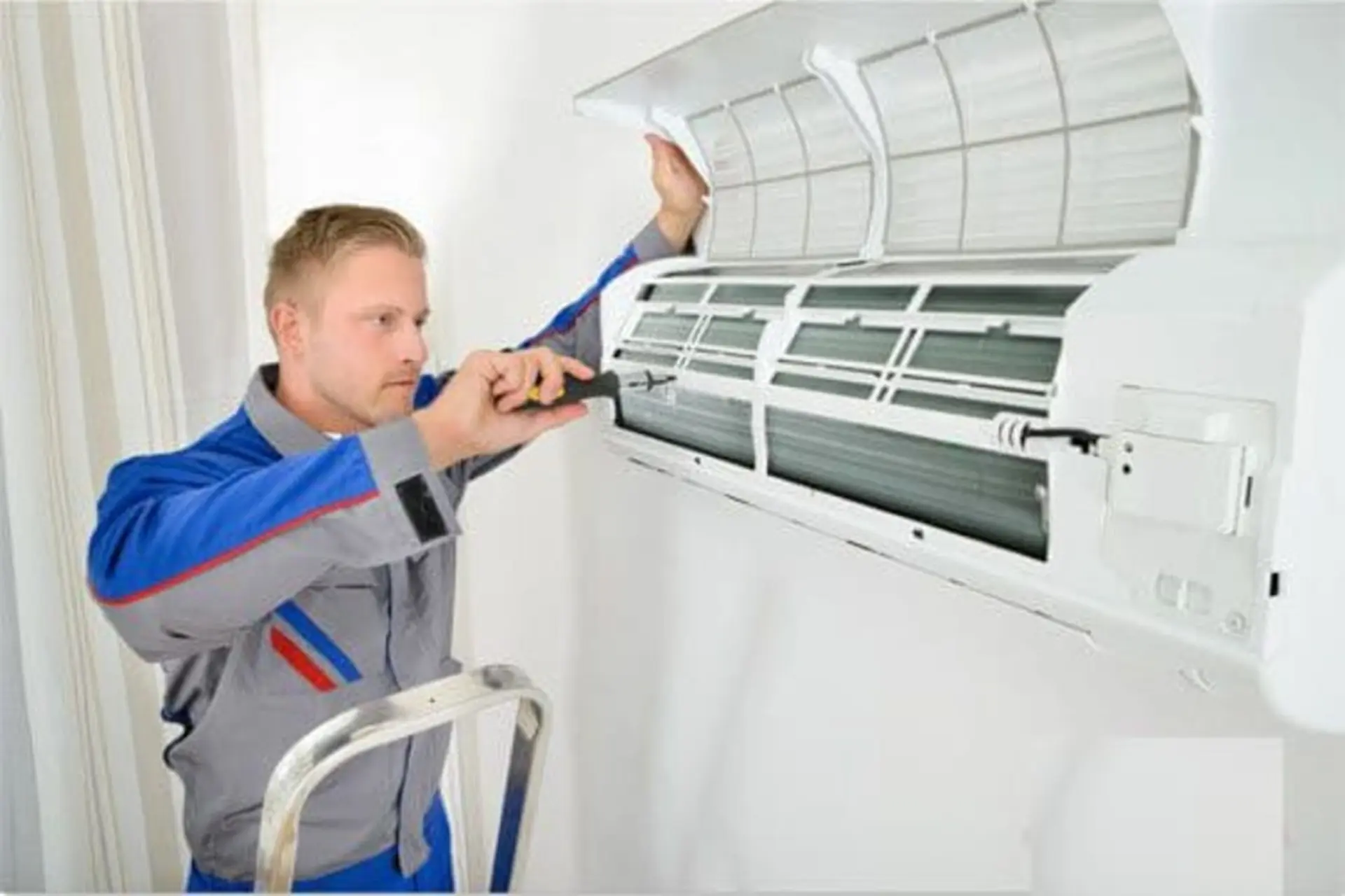 Máy lạnh bị nhảy CB là do đâu? Cách khắc phục ngay tại nhà hiệu quả ai cũng làm được