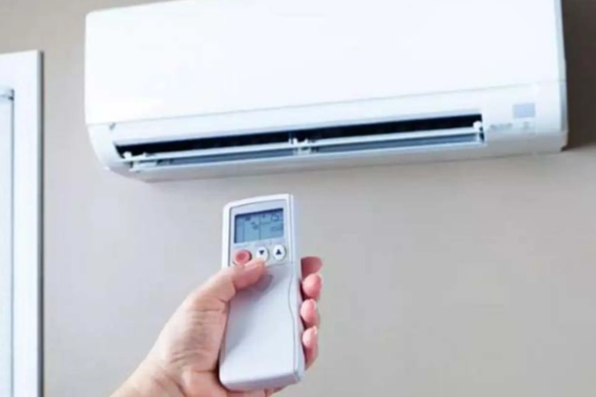 Máy lạnh lạnh chậm sau khi bật: Nguyên nhân phổ biến và cách khắc phục hiệu quả tại nhà