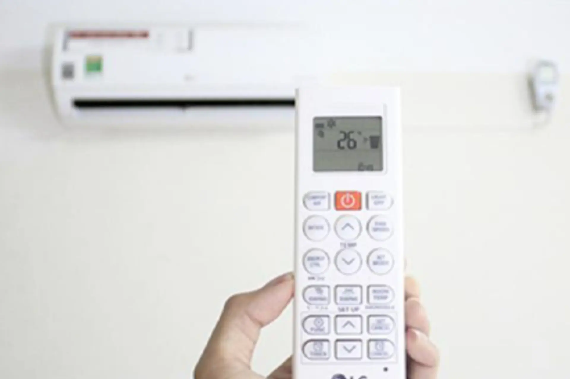 Máy lạnh LG không nhận điều khiển: Nguyên nhân phổ biến và cách khắc phục nhanh tại nhà