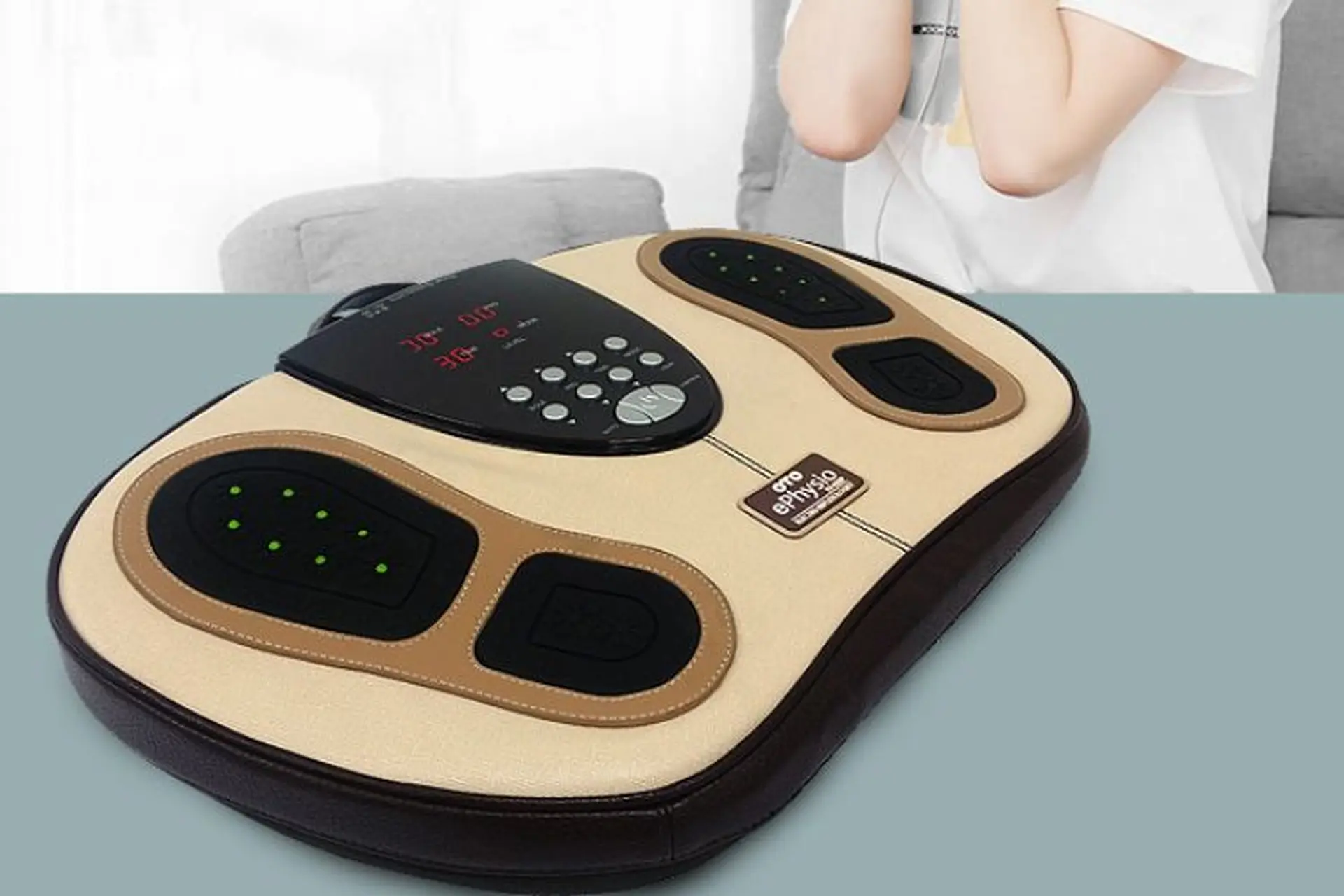 Top máy massage chân người cao tuổi tốt nhất - Món quà ý nghĩa cho người thân