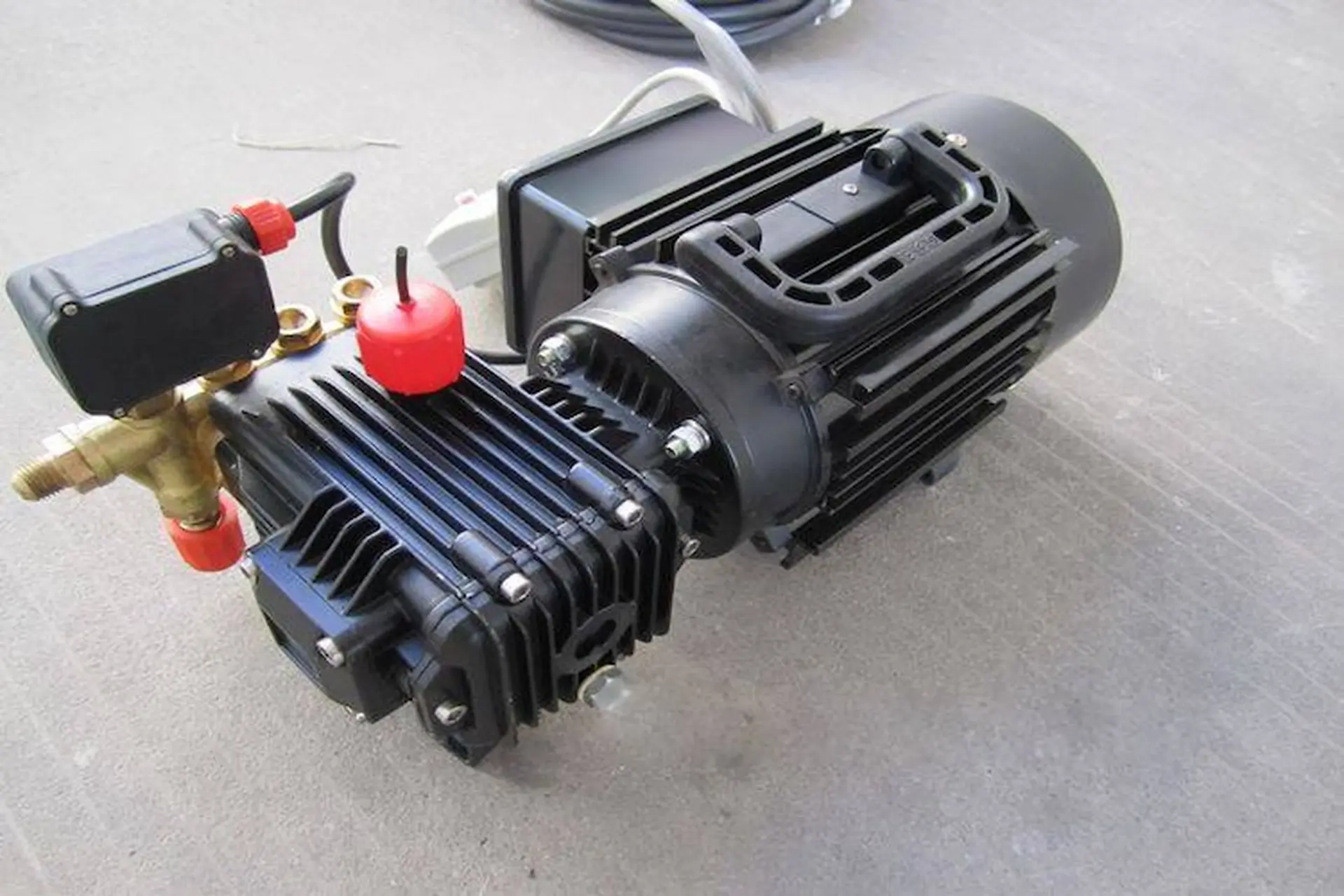 Toàn bộ về máy rửa xe Projet: Hướng dẫn sử dụng, bảo dưỡng và đánh giá chi tiết