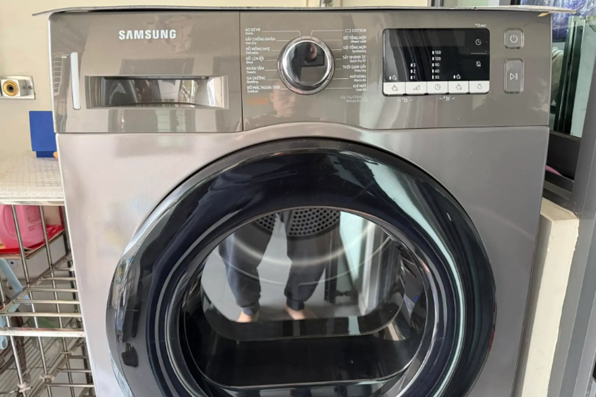 Máy sấy Samsung không nhận điện: Nguyên nhân, dấu hiệu và cách khắc phục hiệu quả
