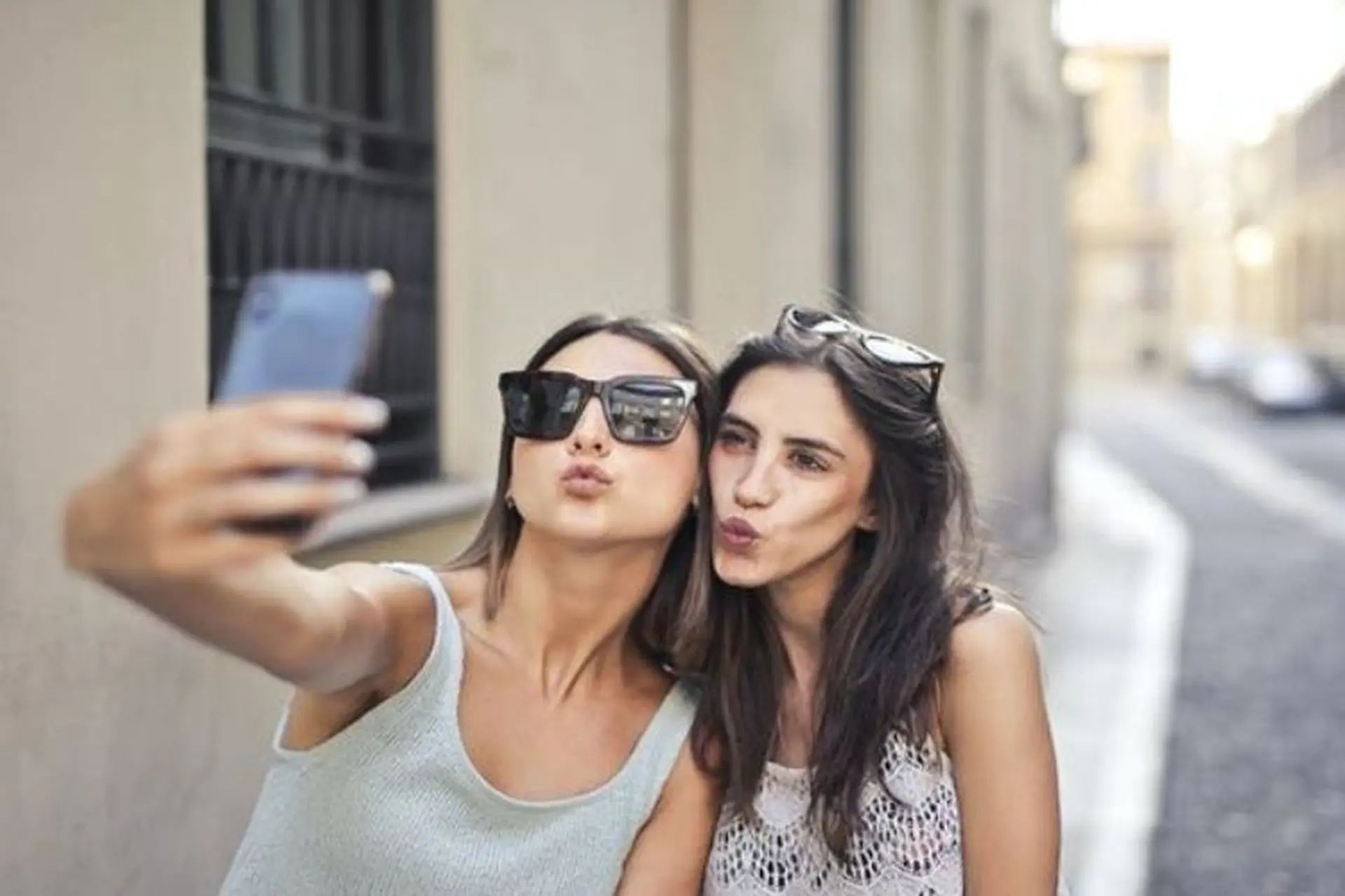 Những mẹo chụp ảnh post Facebook đẹp không thể bỏ lỡ, giúp trang cá nhân của bạn thu hút hơn