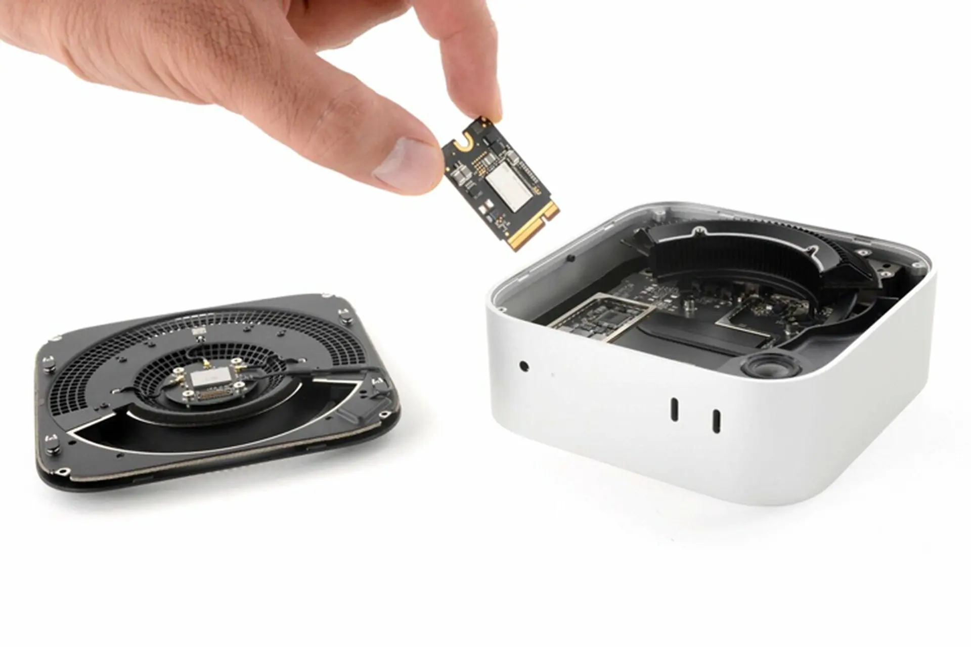 "Mổ bụng" Mac mini 2024: Không có linh kiện nào nâng cấp được