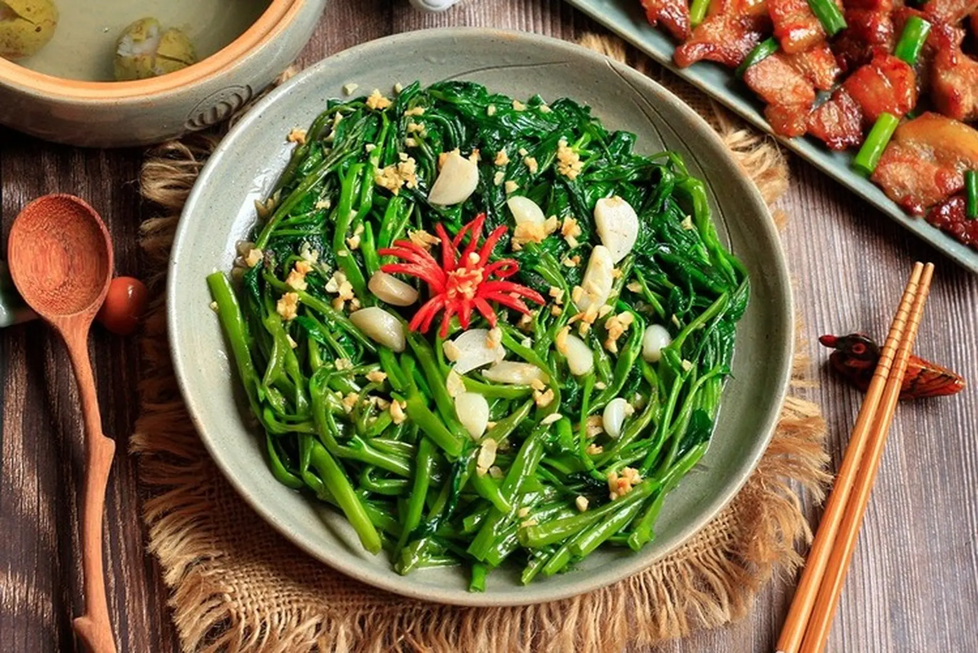 Gợi ý các món ăn từ rau muống đơn giản, dễ làm và một số lưu ý khi ăn rau muống