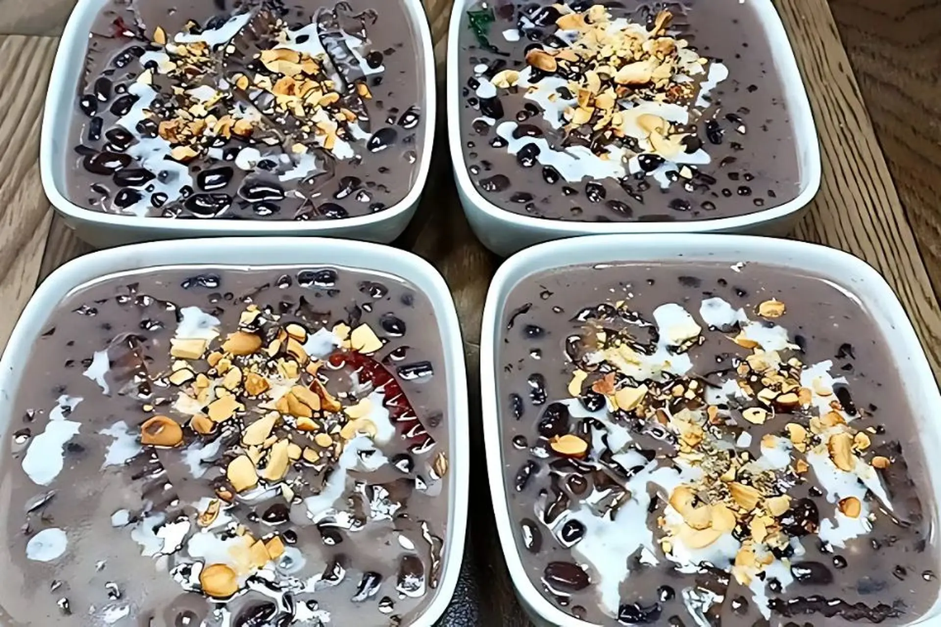 Hướng dẫn cách nấu chè đậu đen bột khoai nước cốt dừa giải nhiệt thanh mát cực đơn giản