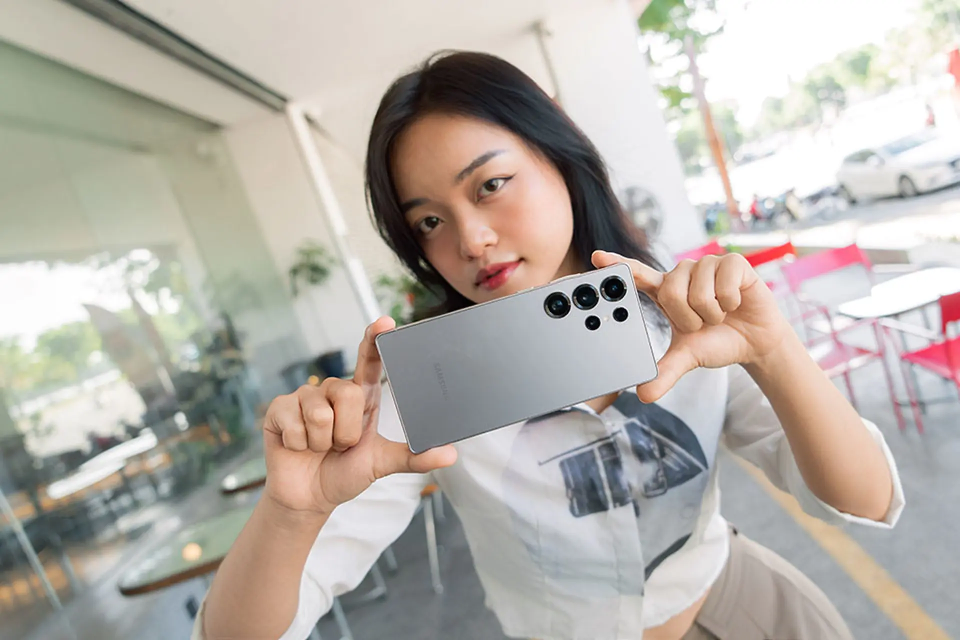 Một năm “sống chung” cùng Galaxy S25 Ultra: Khi Galaxy AI âm thầm làm trợ lý cho dân văn phòng