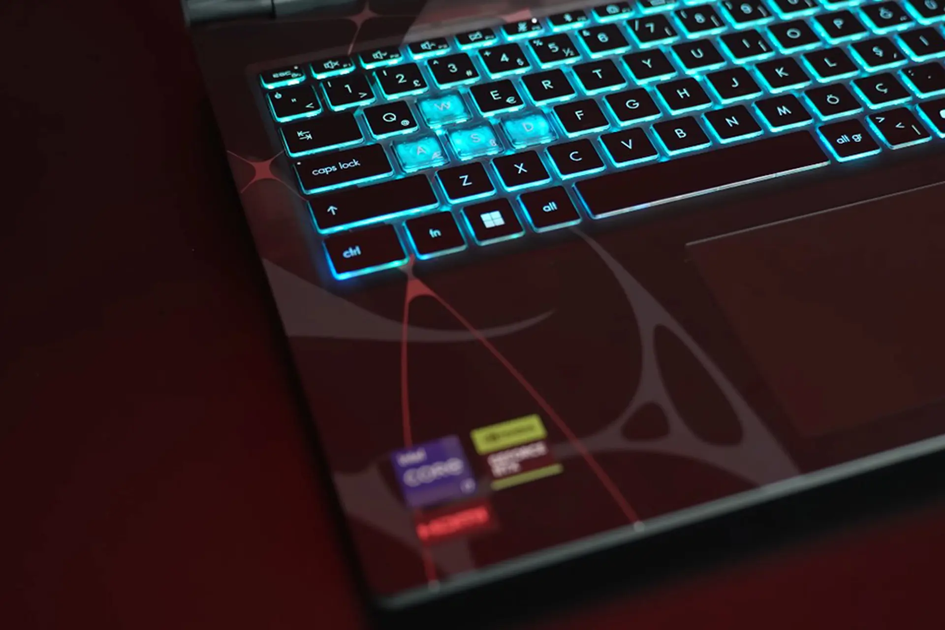 Khi laptop gaming giờ không chỉ chơi game: MSI Cyborg 15 B13WFKG-658VN đang gây sốt trong giới sáng tạo