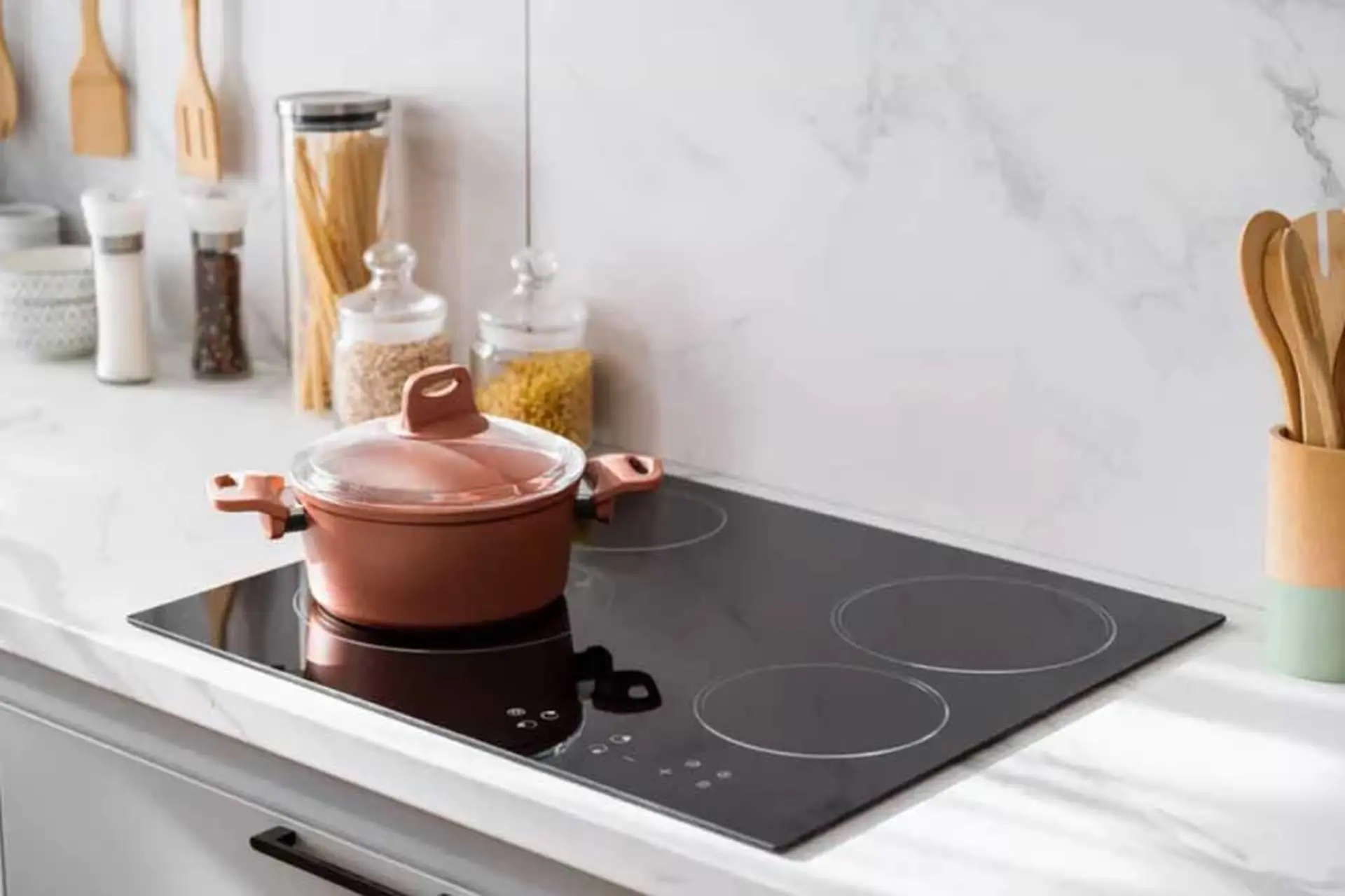 Mua bếp điện ở đâu uy tín? Chia sẻ địa chỉ mua sản phẩm chính hãng, giá tốt và bảo hành rõ ràng