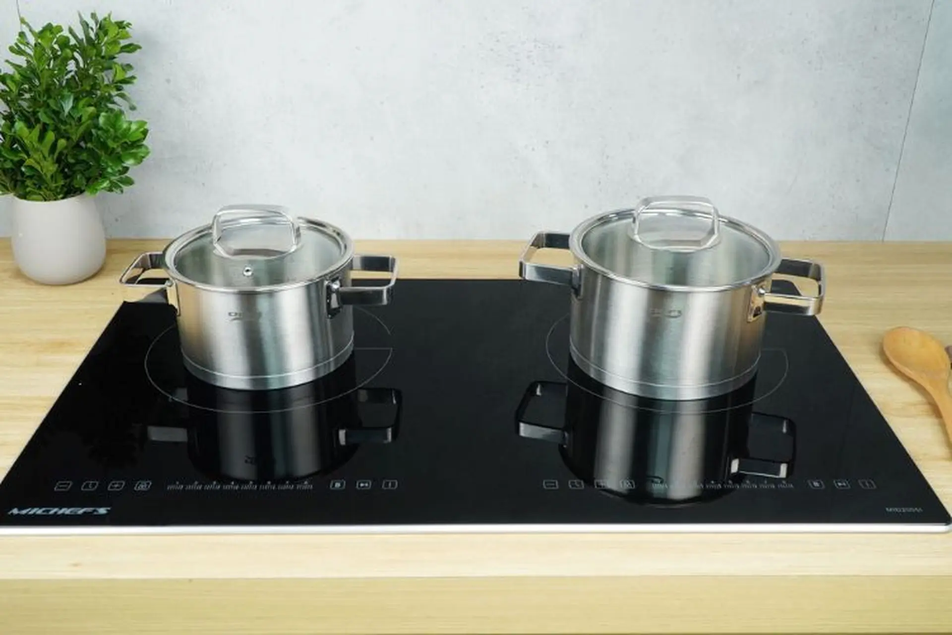 Mua bếp từ ở đâu tại Quảng Nam? Top những loại bếp từ bạn nên mua tại FPT Shop Quảng Nam