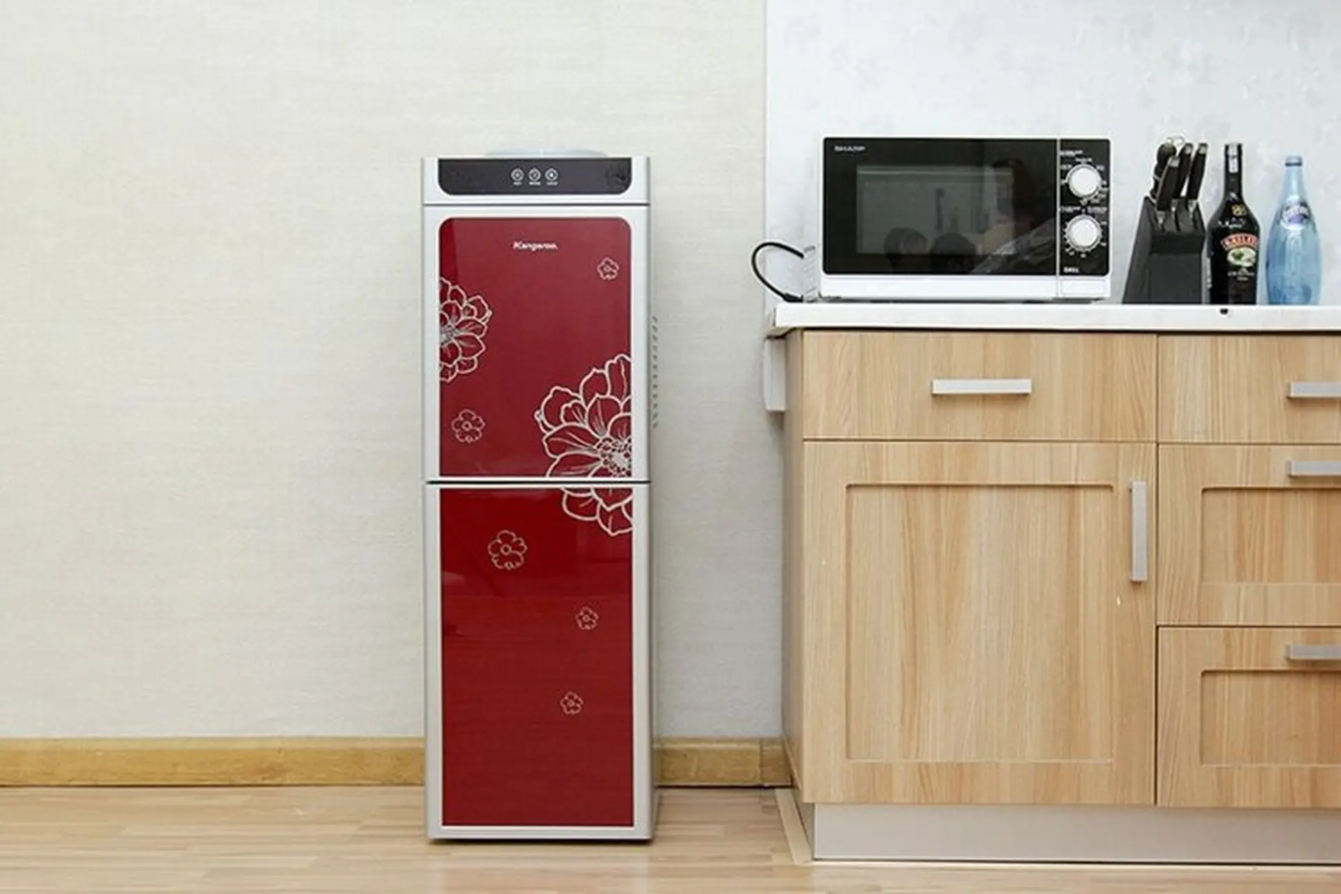 Mua cây nước nóng lạnh ở đâu tại Nha Trang? Top những cây nước nóng lạnh được ưa chuộng nhất hiện nay