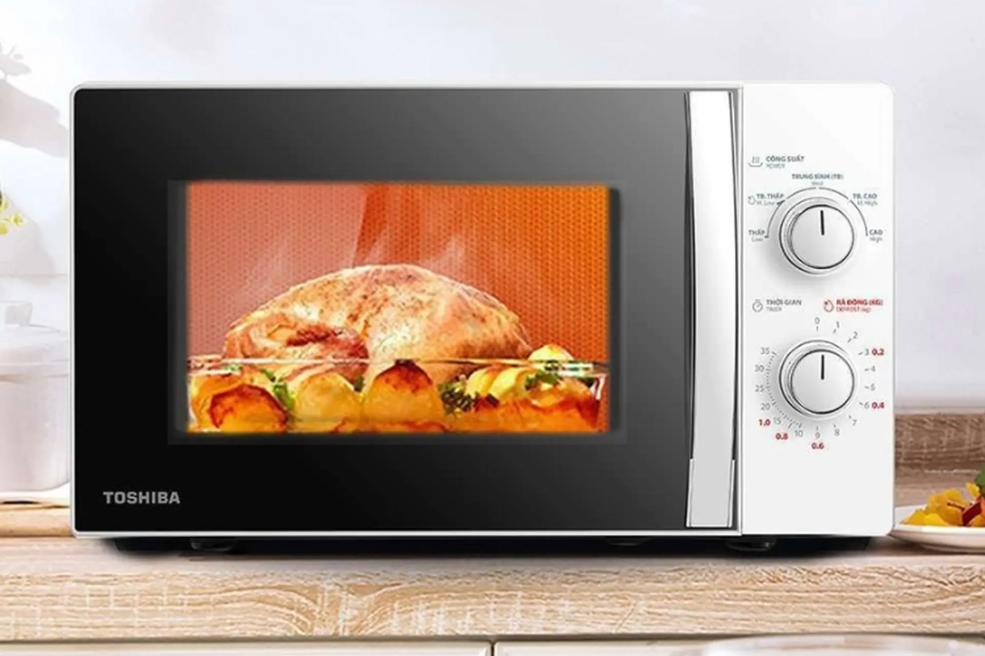 Mua lò vi sóng ở đâu tại Nha Trang? Địa chỉ mua hàng uy tín và top 6 mẫu bán chạy hiện nay