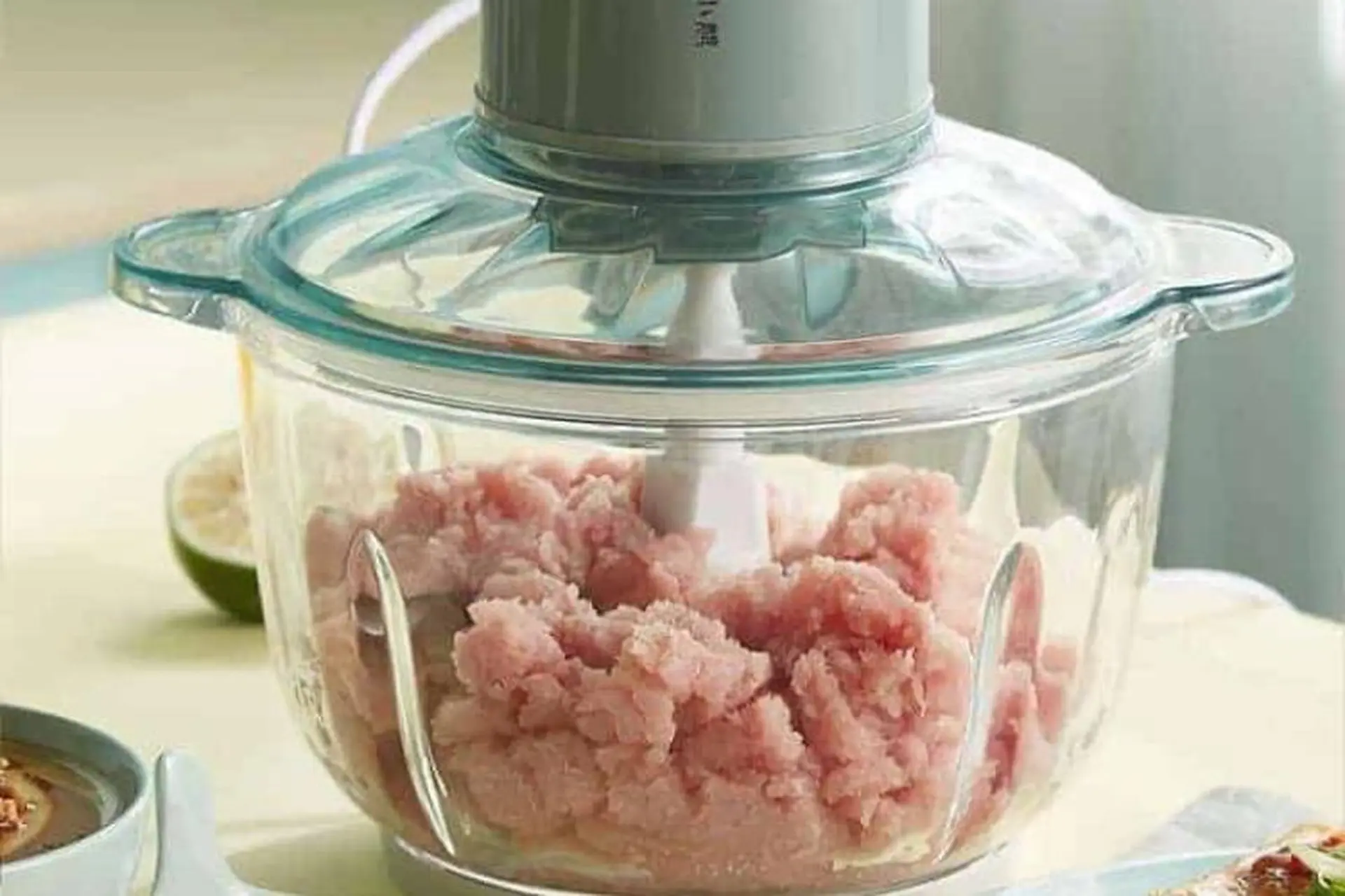 Mua máy xay thịt ở đâu tại Quảng Ngãi? Nhanh tay sở hữu một trong các sản phẩm chất lượng nhất!