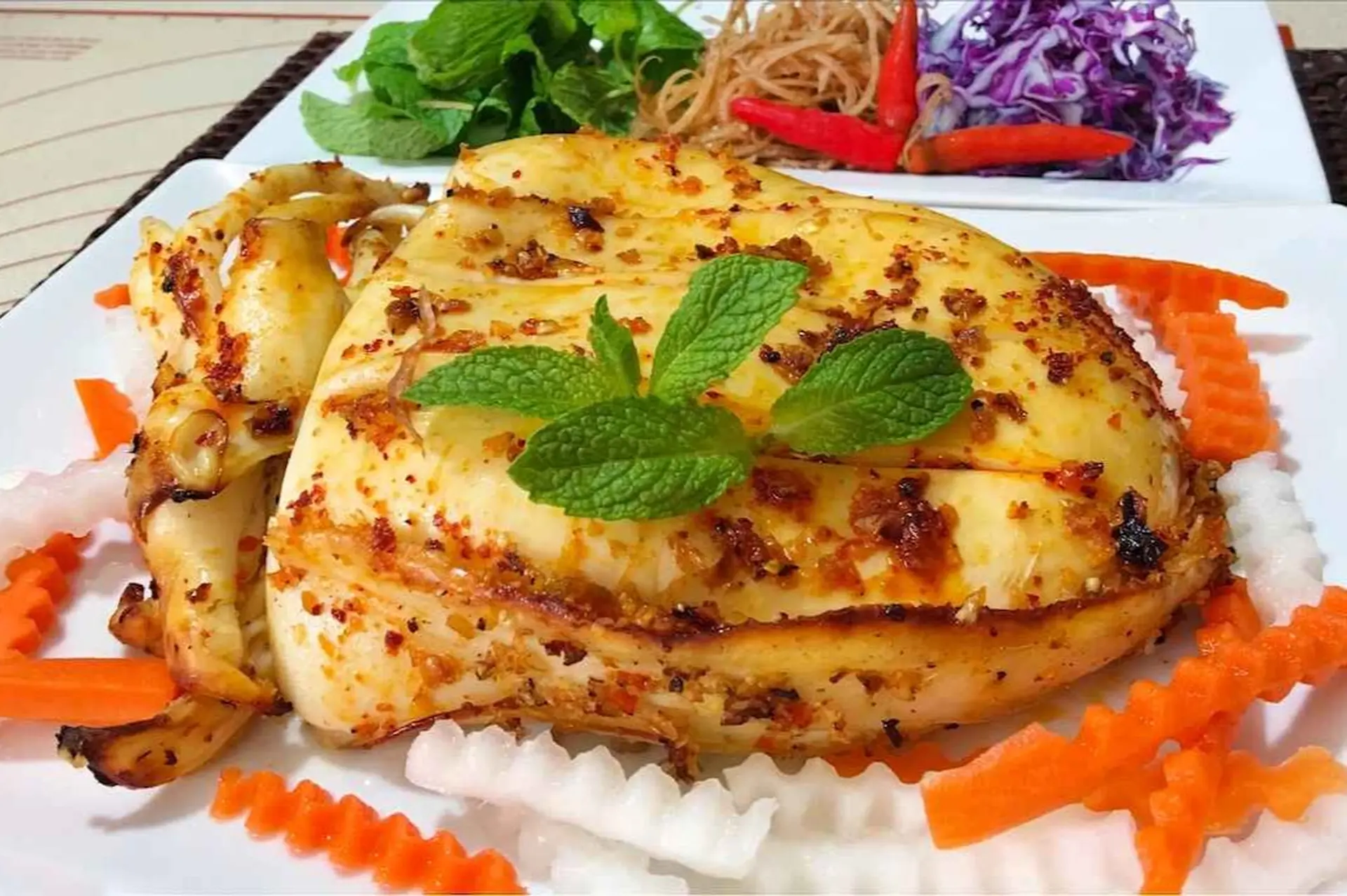 “Đổi gió” với món mực nang nướng sa tế vàng ươm, thơm lừng bằng nồi chiên không dầu