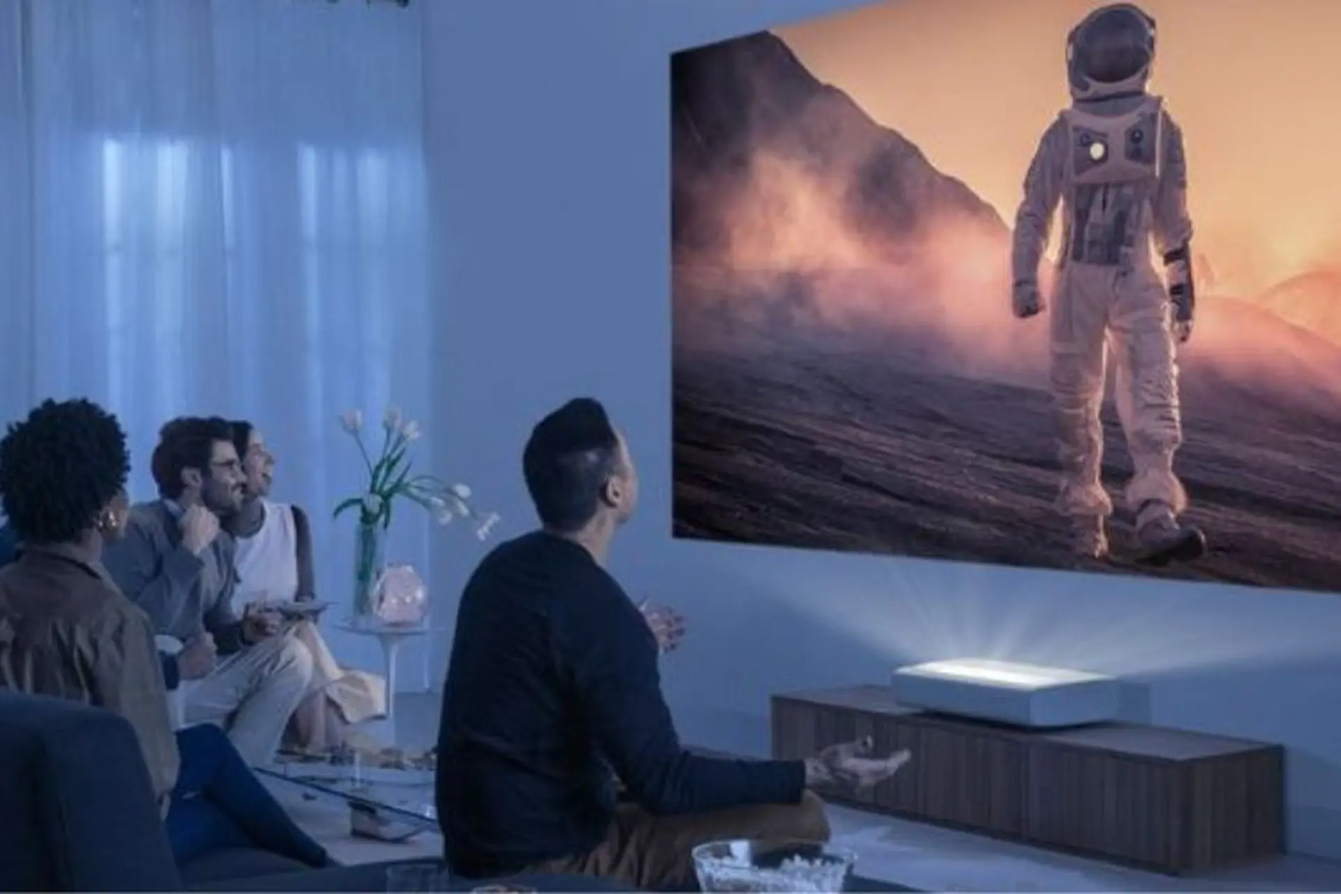 Nên mua máy chiếu loại nào? Gợi ý các mẫu máy chiếu tốt nhất cho mọi nhu cầu