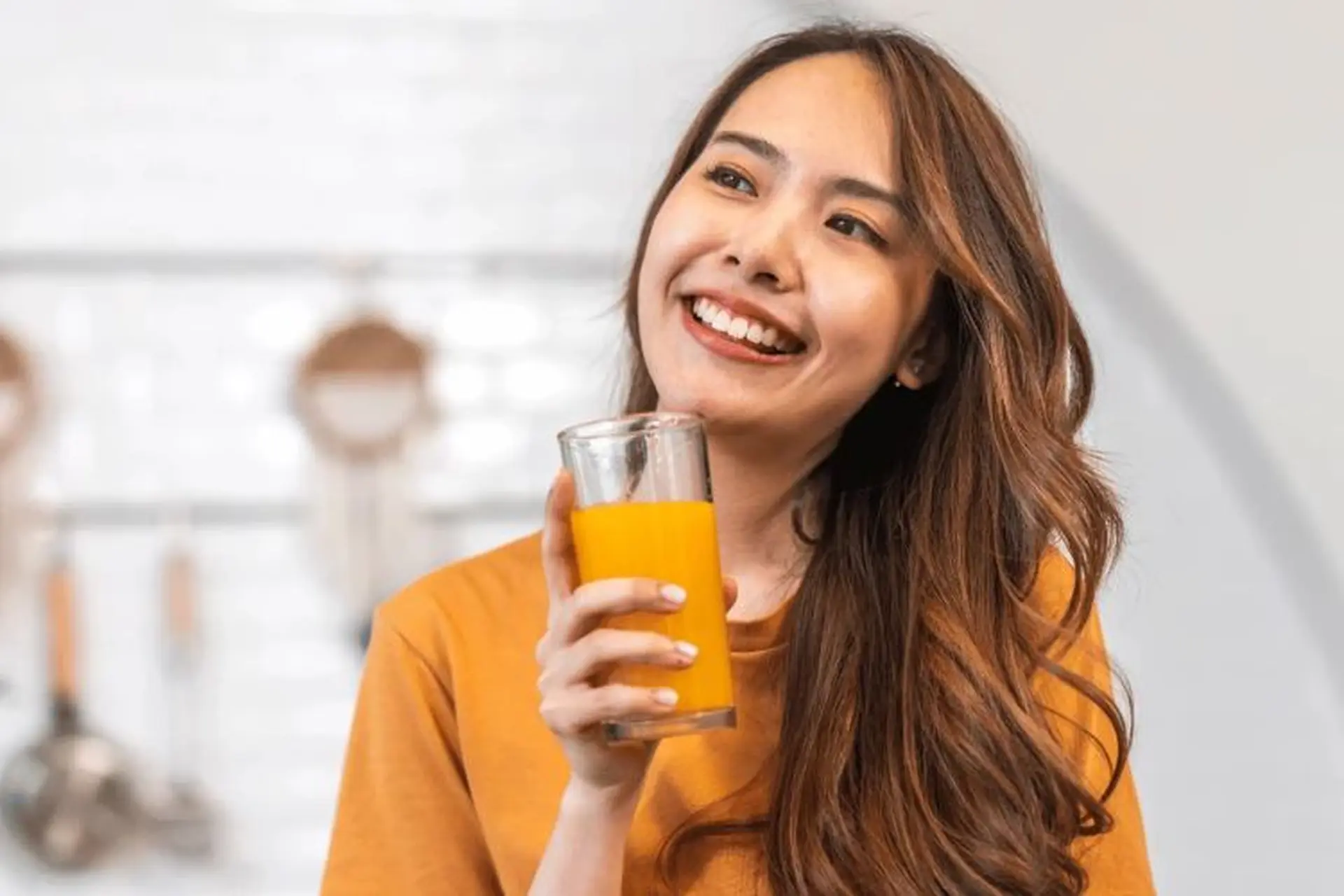 Nên uống nước ép khi nào? Lưu ý khi uống nước ép giúp tận dụng tối đa lợi ích sức khỏe
