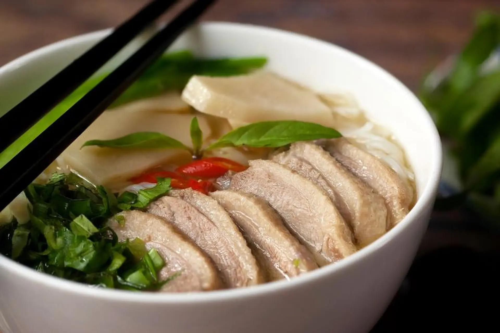 Bí quyết làm món ngan nấu măng thơm ngon, đậm đà chuẩn bị ngay tại gian bếp của bạn