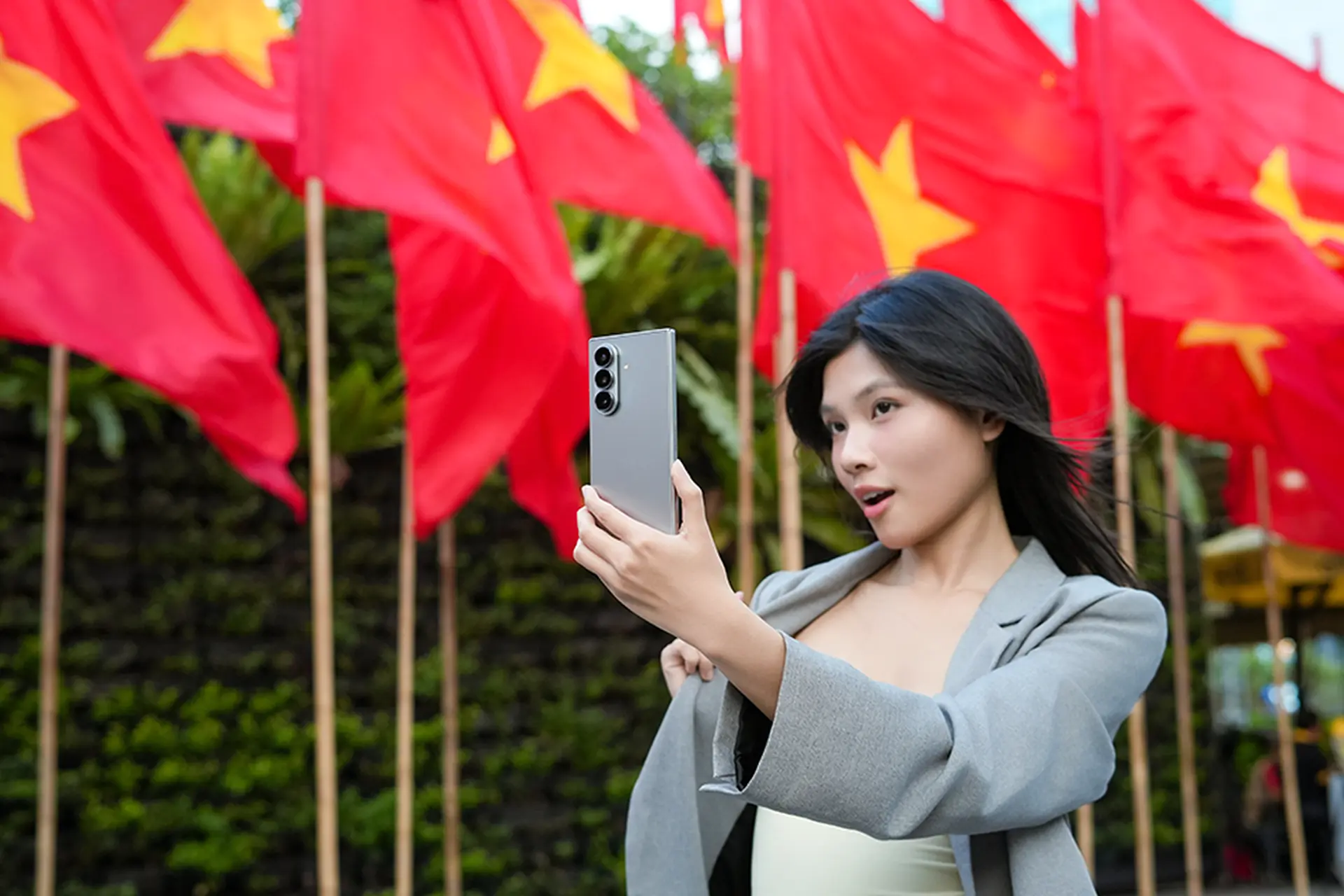 Nhật ký 2/9 cùng Galaxy Z Fold7: Gập mở khoảnh khắc tự hào từ mọi miền tổ quốc!