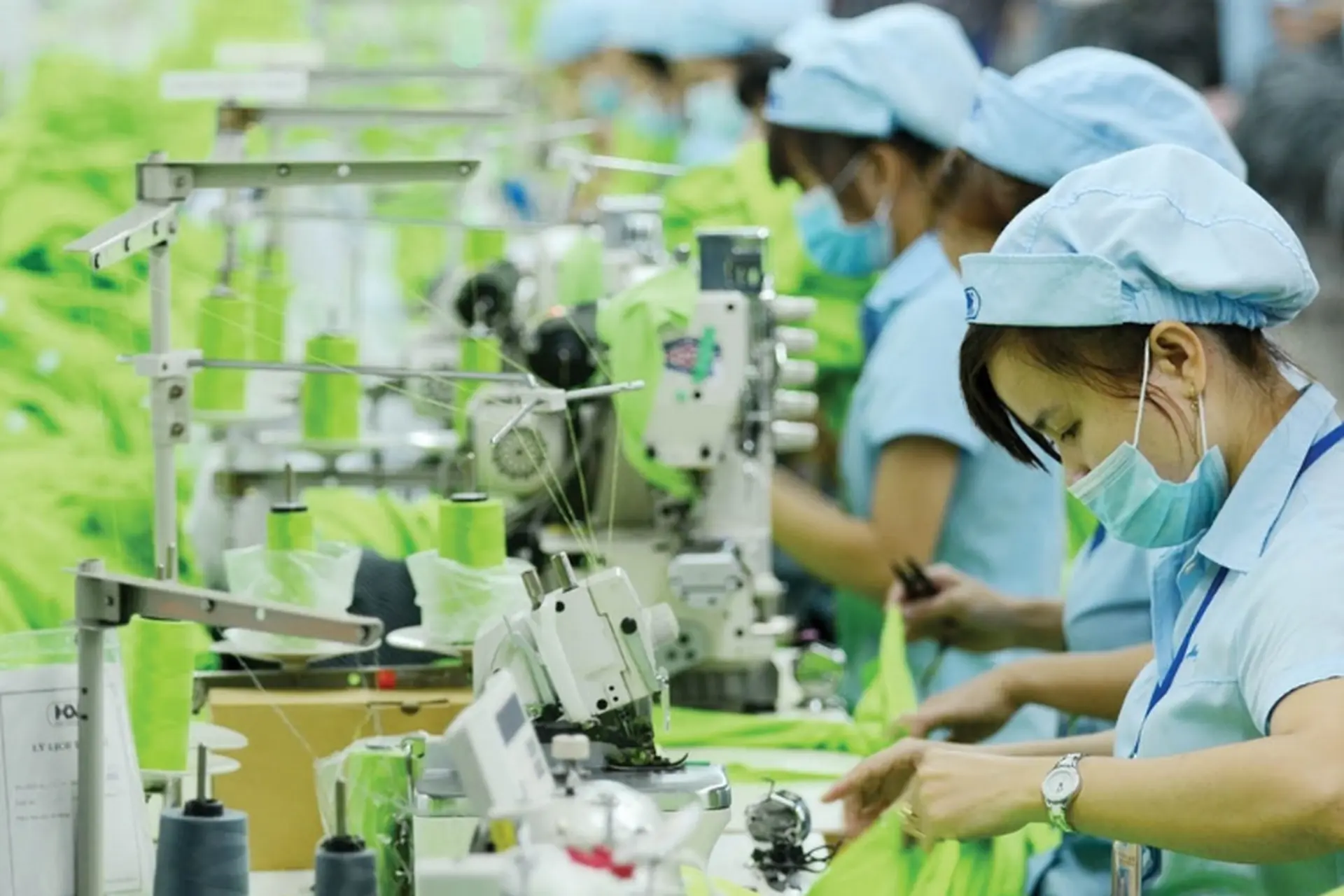 Nhóm ngành công nghiệp trọng điểm là gì? Toàn cảnh các lĩnh vực chủ lực hiện nay