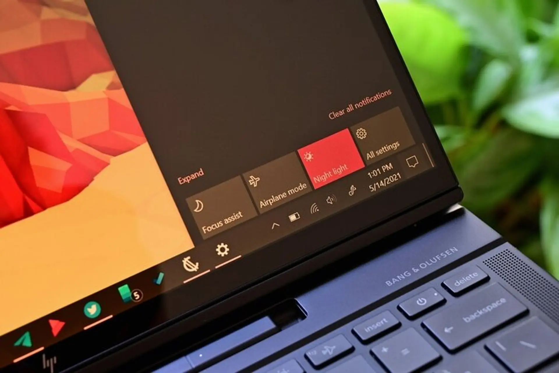 Tìm hiểu Night Light là gì và hướng dẫn cách kích hoạt chế độ Night Light trên Windows 10