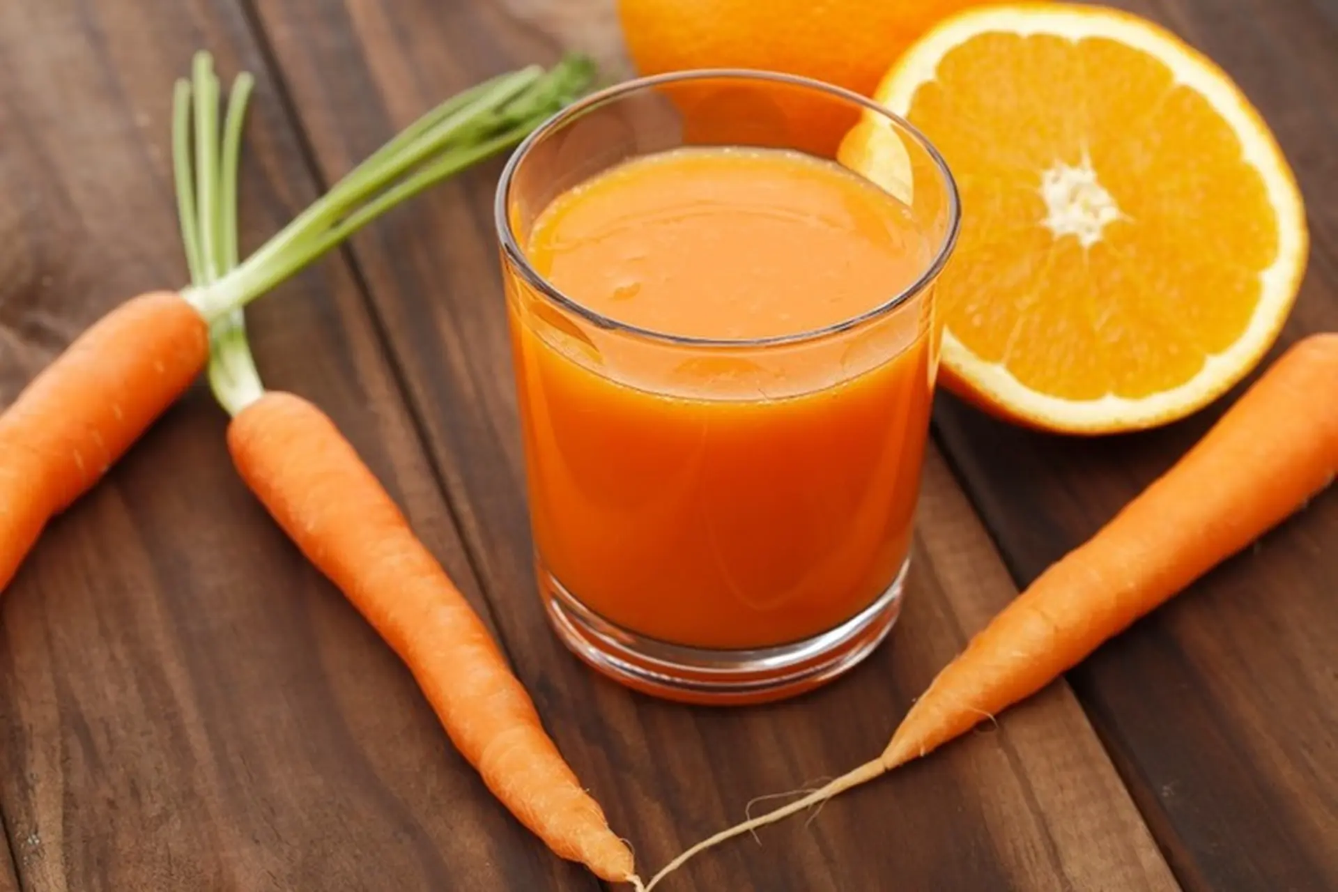 Công dụng và cách làm nước ép cam cà rốt chuẩn vị, tốt cho sức khỏe