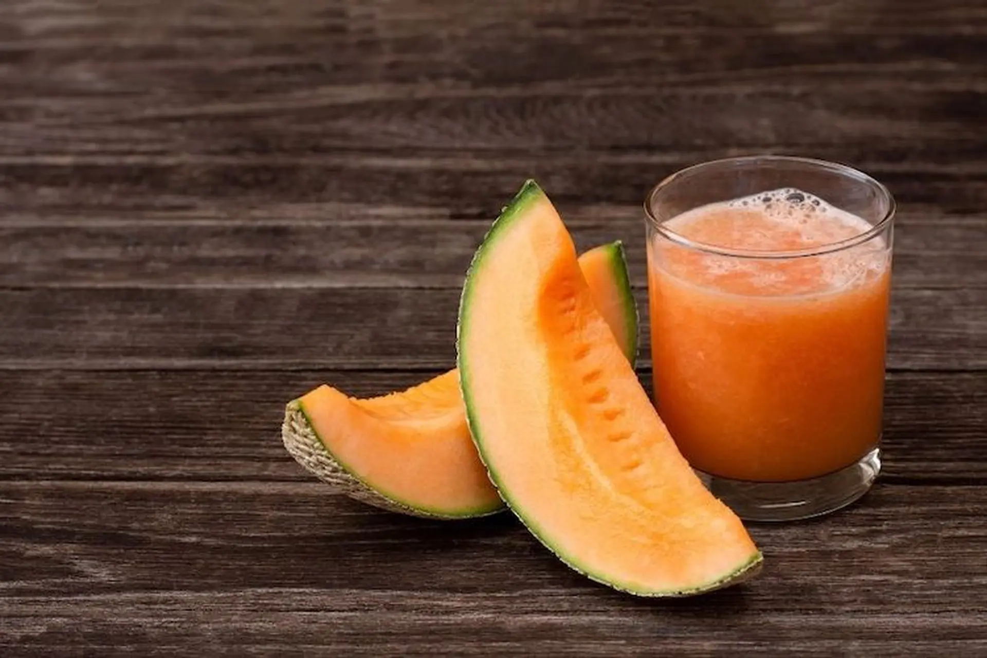 Top 7 công thức nước ép dưa lưới tại nhà giúp tăng cường hệ miễn dịch và giảm căng thẳng