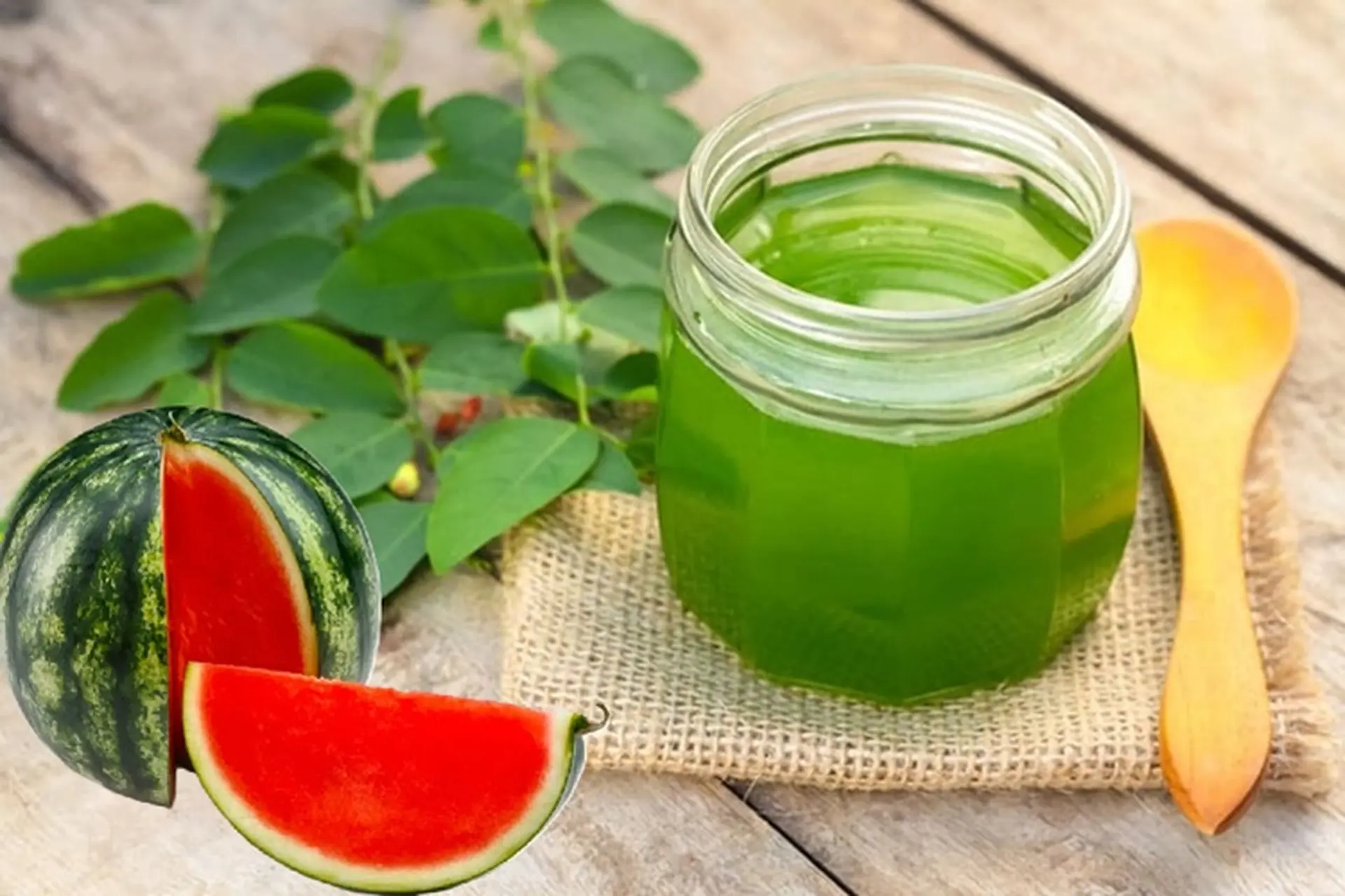 Công thức làm nước ép rau ngót dưa hấu thơm ngon, mát lạnh giải nhiệt ngày hè