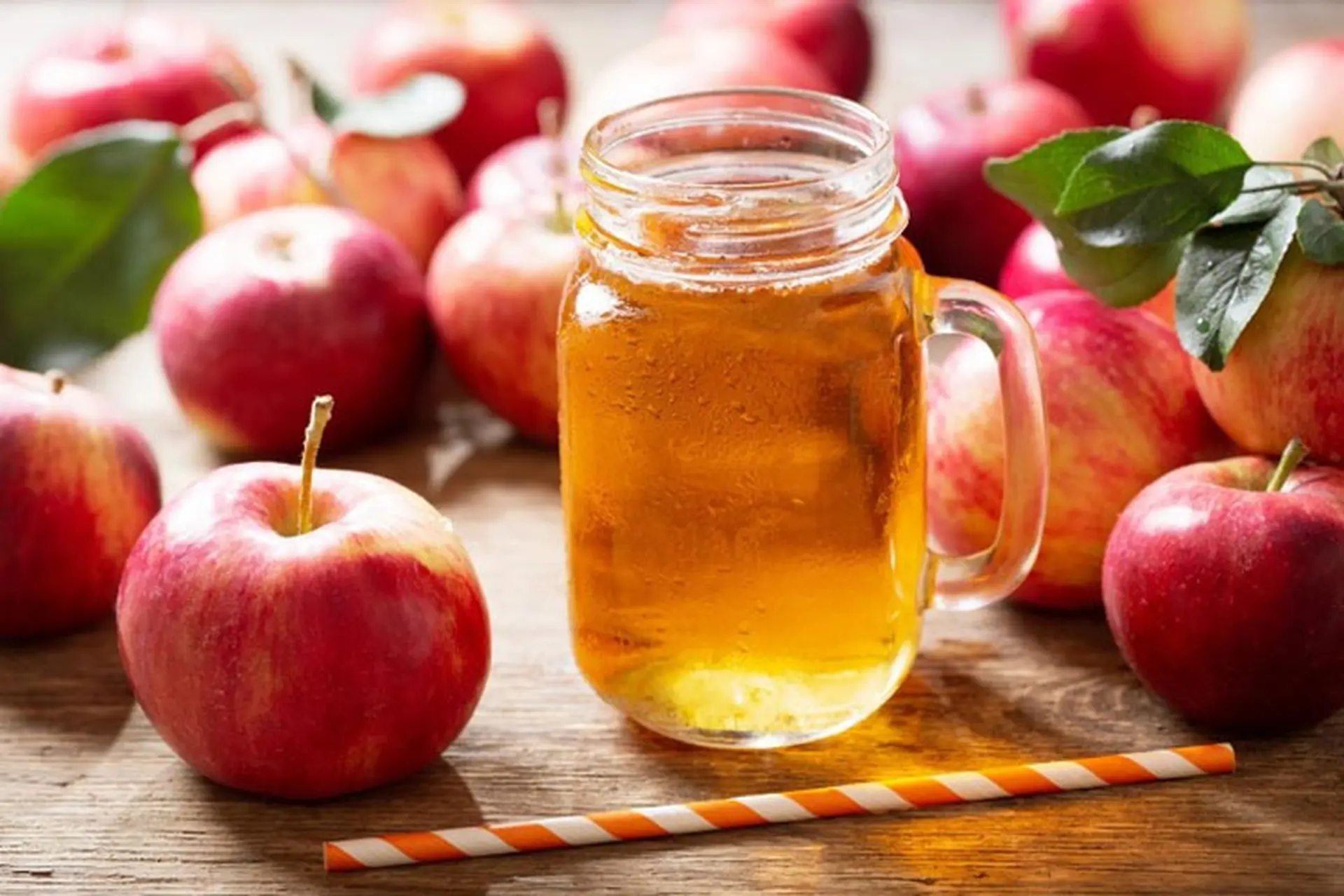 Nước ép táo bao nhiêu calo? Những lợi ích tuyệt vời của nước ép táo với sức khỏe