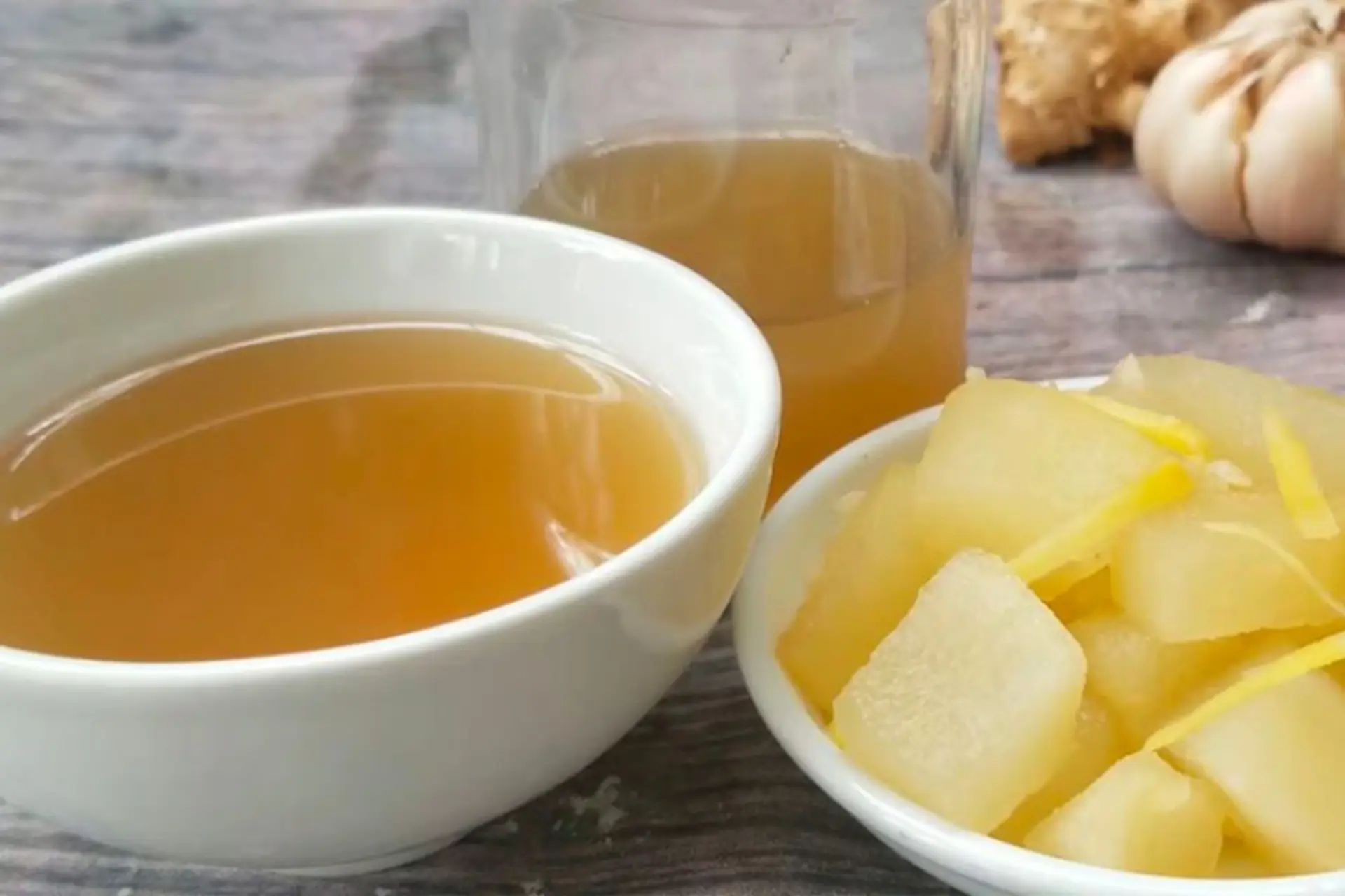 Mách bạn 2 công thức làm nước lê cực kỳ thanh mát giúp giải nhiệt cho ngày hè